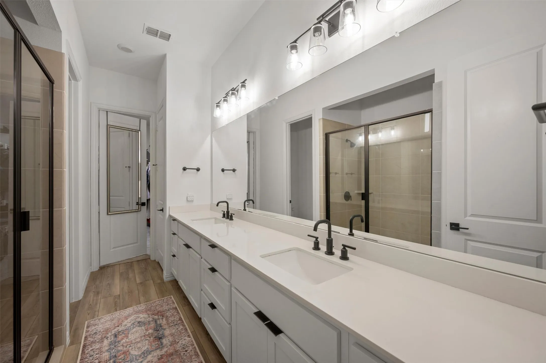 Single Family Residence For Sale in Collin County , 3209 Sarala Court, Mc Kinney, Texas 75069, 4 Bedroom, 4 Bathroom, 2 Garage spaces, 3,307 Sqft, built in 2021, mls#21379813, Real Estate Agent in Mc Kinney, Homes For Sale in Collin county, Homes For Sale in Mc Kinney, Realtor in Mc Kinney Texas, Real Estate Brokerage Independent Realty Texas, Luminita Cordes Realtor