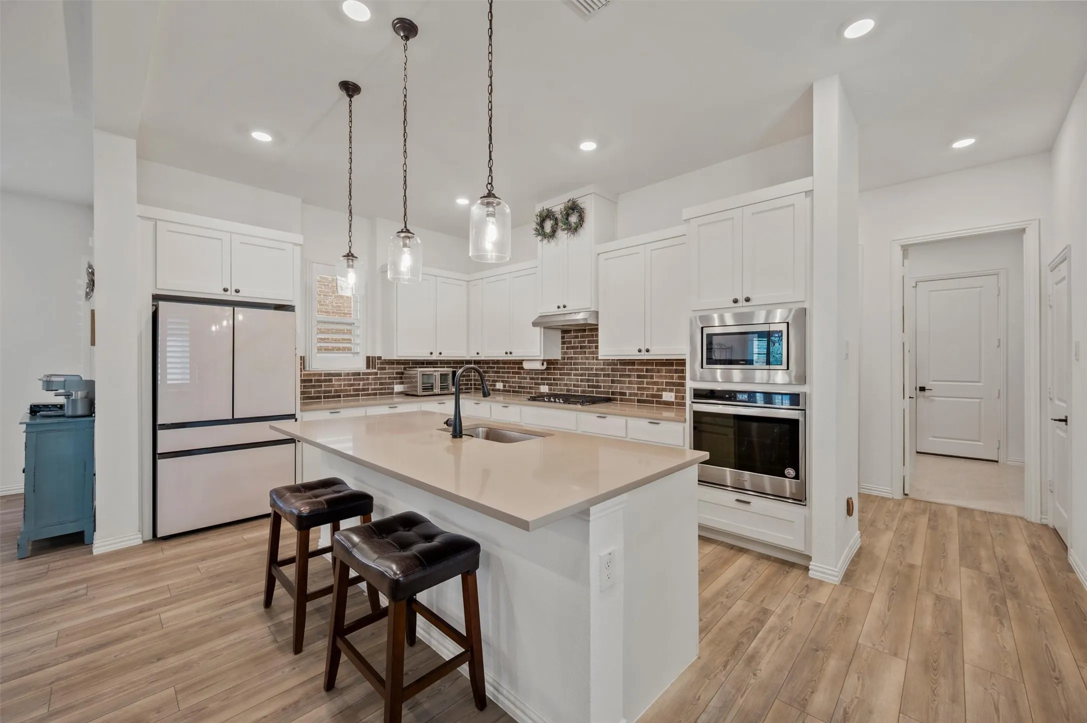 Single Family Residence For Sale in Collin County , 3209 Sarala Court, Mc Kinney, Texas 75069, 4 Bedroom, 4 Bathroom, 2 Garage spaces, 3,307 Sqft, built in 2021, mls#21379813, Real Estate Agent in Mc Kinney, Homes For Sale in Collin county, Homes For Sale in Mc Kinney, Realtor in Mc Kinney Texas, Real Estate Brokerage Independent Realty Texas, Luminita Cordes Realtor