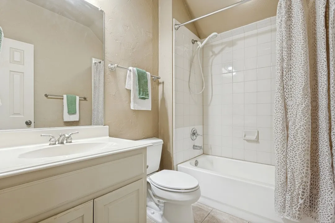 Single Family Residence For Sale in Collin County , 615 Wills Point Drive, Allen, Texas 75013, 5 Bedroom, 4 Bathroom, 3 Garage spaces, 3,527 Sqft, built in 2000, mls#21394498, Real Estate Agent in Allen, Homes For Sale in Collin county, Homes For Sale in Allen, Realtor in Allen Texas, Real Estate Brokerage Independent Realty Texas, Luminita Cordes Realtor