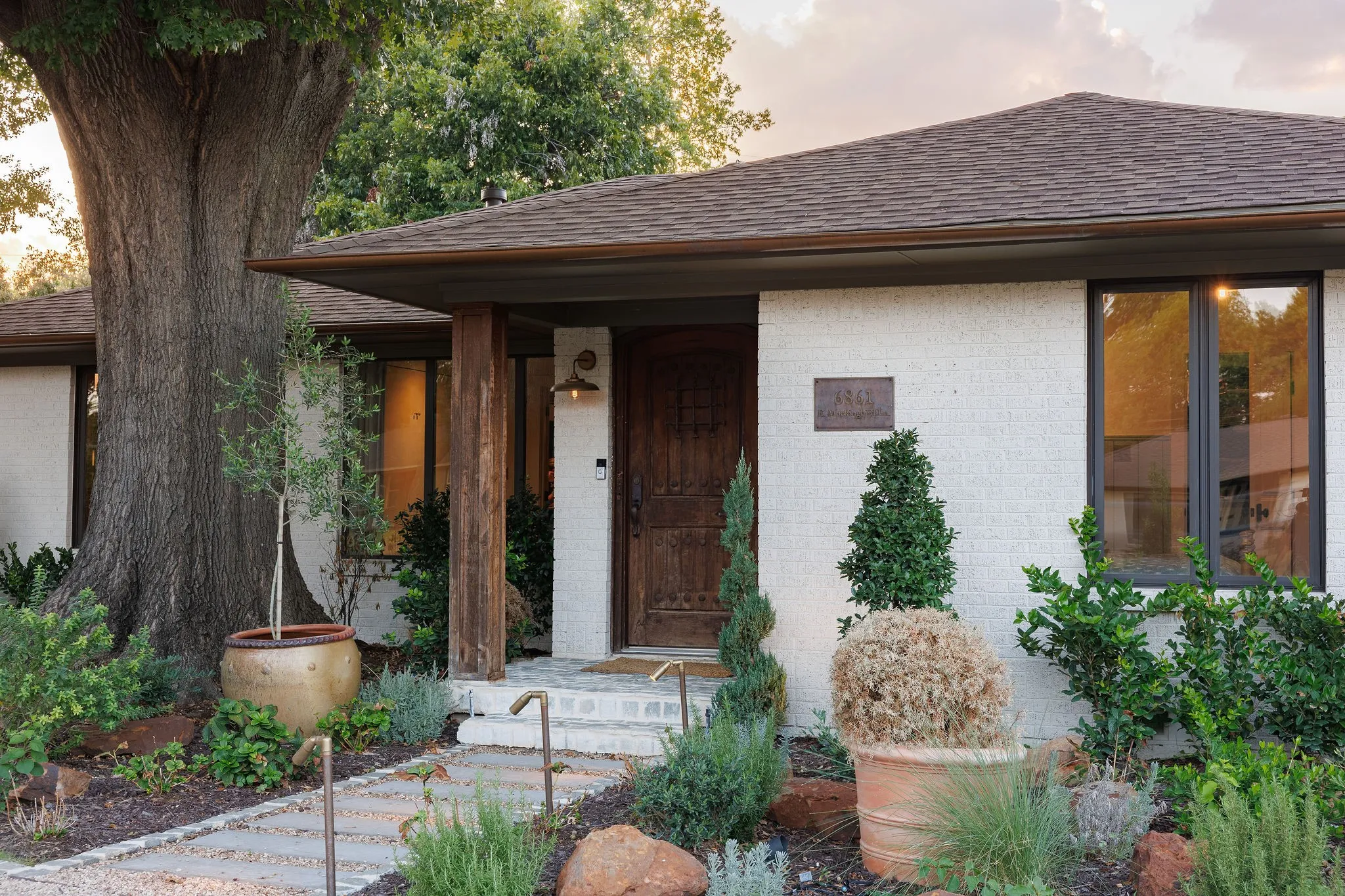 Single Family Residence For Sale