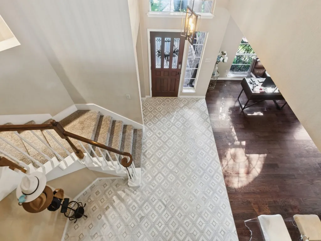 Single Family Residence For Sale in Collin County , 6701 Biltmore Place, Plano, Texas 75023, 3 Bedroom, 3 Bathroom, 2 Garage spaces, 2,539 Sqft, built in 1987, mls#21391153, Real Estate Agent in Plano, Homes For Sale in Collin county, Homes For Sale in Plano, Realtor in Plano Texas, Real Estate Brokerage Independent Realty Texas, Luminita Cordes Realtor