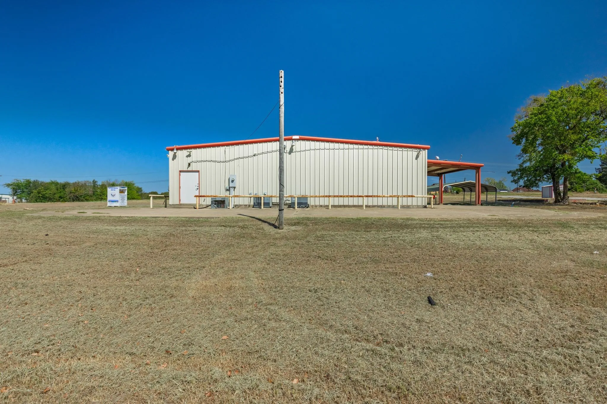 Business For Sale in Rains County , 2090 Hwy 276 Highway, East Tawakoni, Texas 75472, 0, 0, Garage spaces, 2,434 Sqft, built in 2015, mls#21394761, Real Estate Agent in East Tawakoni, Homes For Sale in Rains county, Homes For Sale in East Tawakoni, Realtor in East Tawakoni Texas, Real Estate Brokerage Independent Realty Texas, Luminita Cordes Realtor