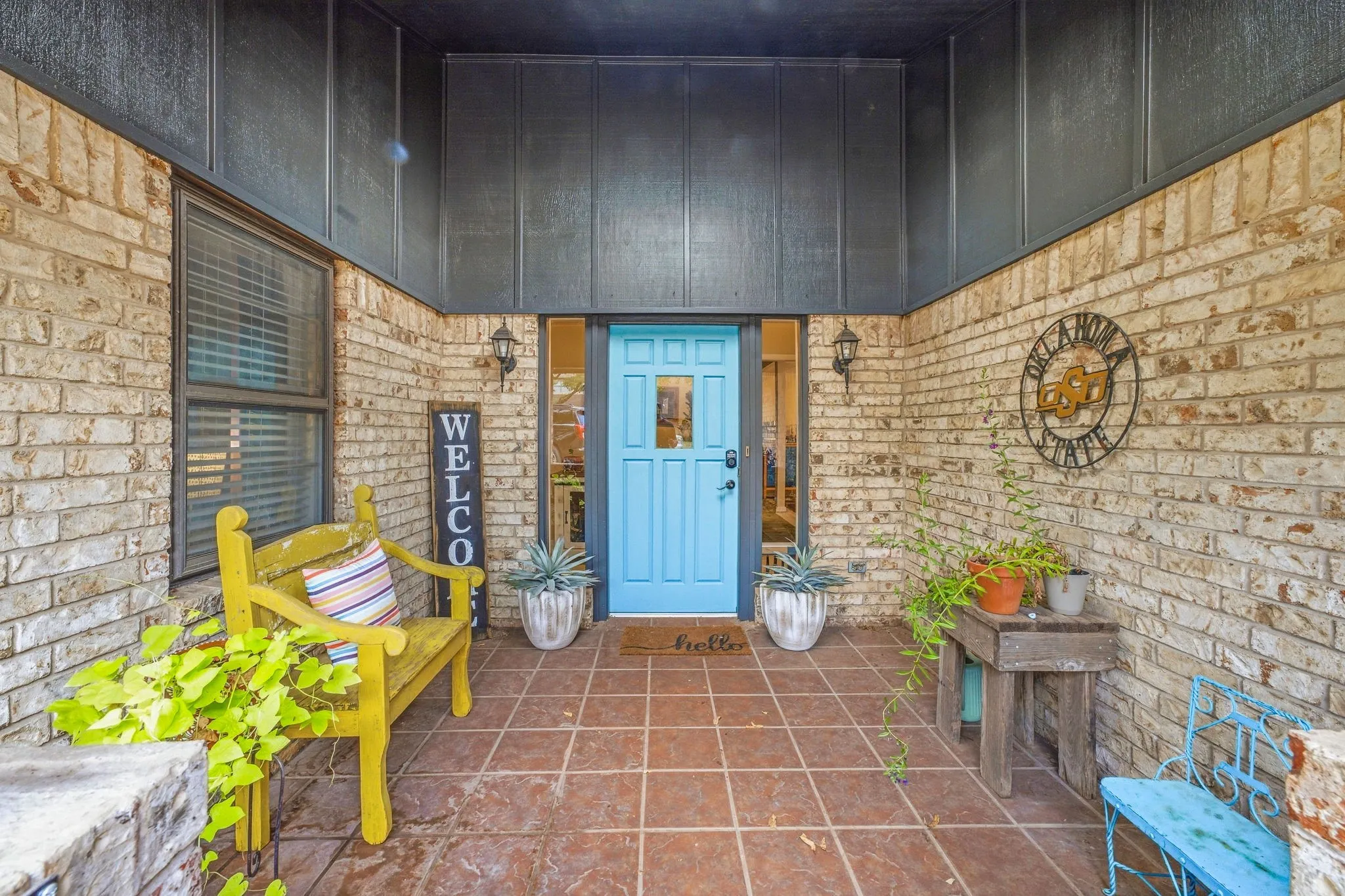 Single Family Residence For Sale in Erath County , 1190 N Charlotte Avenue, Stephenville, Texas 76401, 3 Bedroom, 2 Bathroom, 2 Garage spaces, 2,341 Sqft, built in 1976, mls#21394902, Real Estate Agent in Stephenville, Homes For Sale in Erath county, Homes For Sale in Stephenville, Realtor in Stephenville Texas, Real Estate Brokerage Independent Realty Texas, Luminita Cordes Realtor