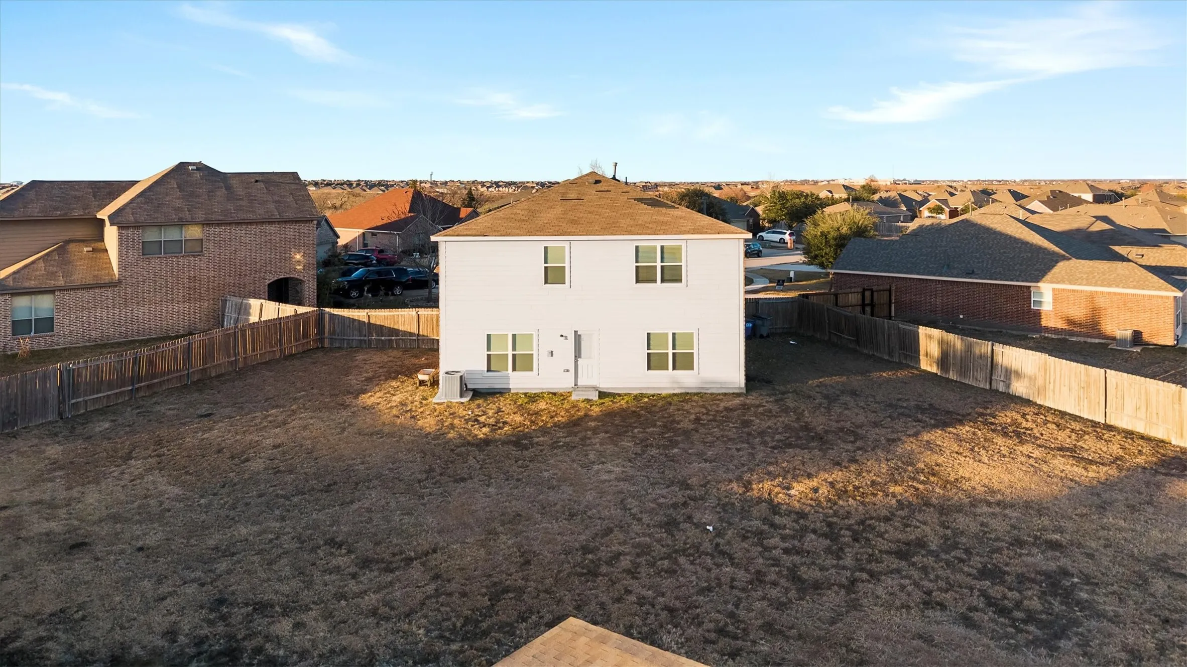 Single Family Residence For Sale in Kaufman County , 2112 Foxglove Court, Forney, Texas 75126, 5 Bedroom, 3 Bathroom, 2 Garage spaces, 2,724 Sqft, built in 2014, mls#21394926, Real Estate Agent in Forney, Homes For Sale in Kaufman county, Homes For Sale in Forney, Realtor in Forney Texas, Real Estate Brokerage Independent Realty Texas, Luminita Cordes Realtor