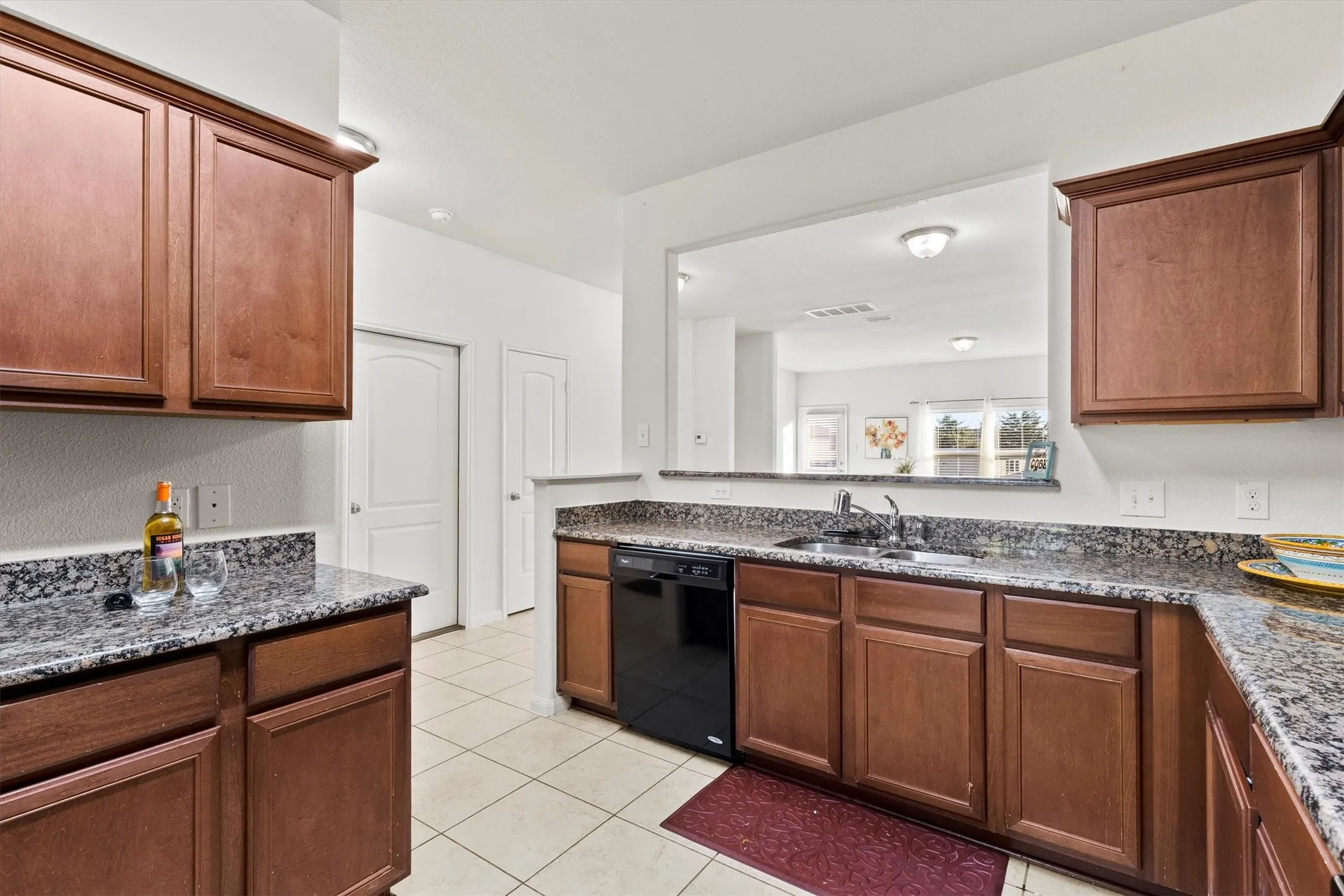 Single Family Residence For Sale in Kaufman County , 2112 Foxglove Court, Forney, Texas 75126, 5 Bedroom, 3 Bathroom, 2 Garage spaces, 2,724 Sqft, built in 2014, mls#21394926, Real Estate Agent in Forney, Homes For Sale in Kaufman county, Homes For Sale in Forney, Realtor in Forney Texas, Real Estate Brokerage Independent Realty Texas, Luminita Cordes Realtor