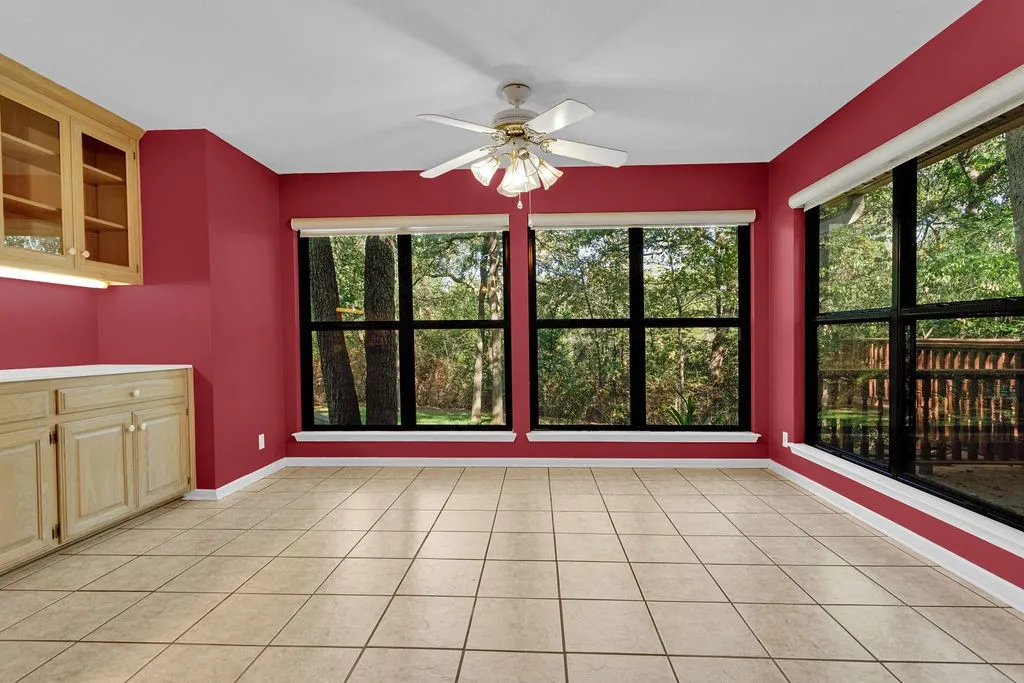 Single Family Residence For Sale in Smith County , 435 Lonestar, Hideaway, Texas 75771, 3 Bedroom, 3 Bathroom, 2 Garage spaces, 2,477 Sqft, built in 1974, mls#21394021, Real Estate Agent in Hideaway, Homes For Sale in Smith county, Homes For Sale in Hideaway, Realtor in Hideaway Texas, Real Estate Brokerage Independent Realty Texas, Luminita Cordes Realtor