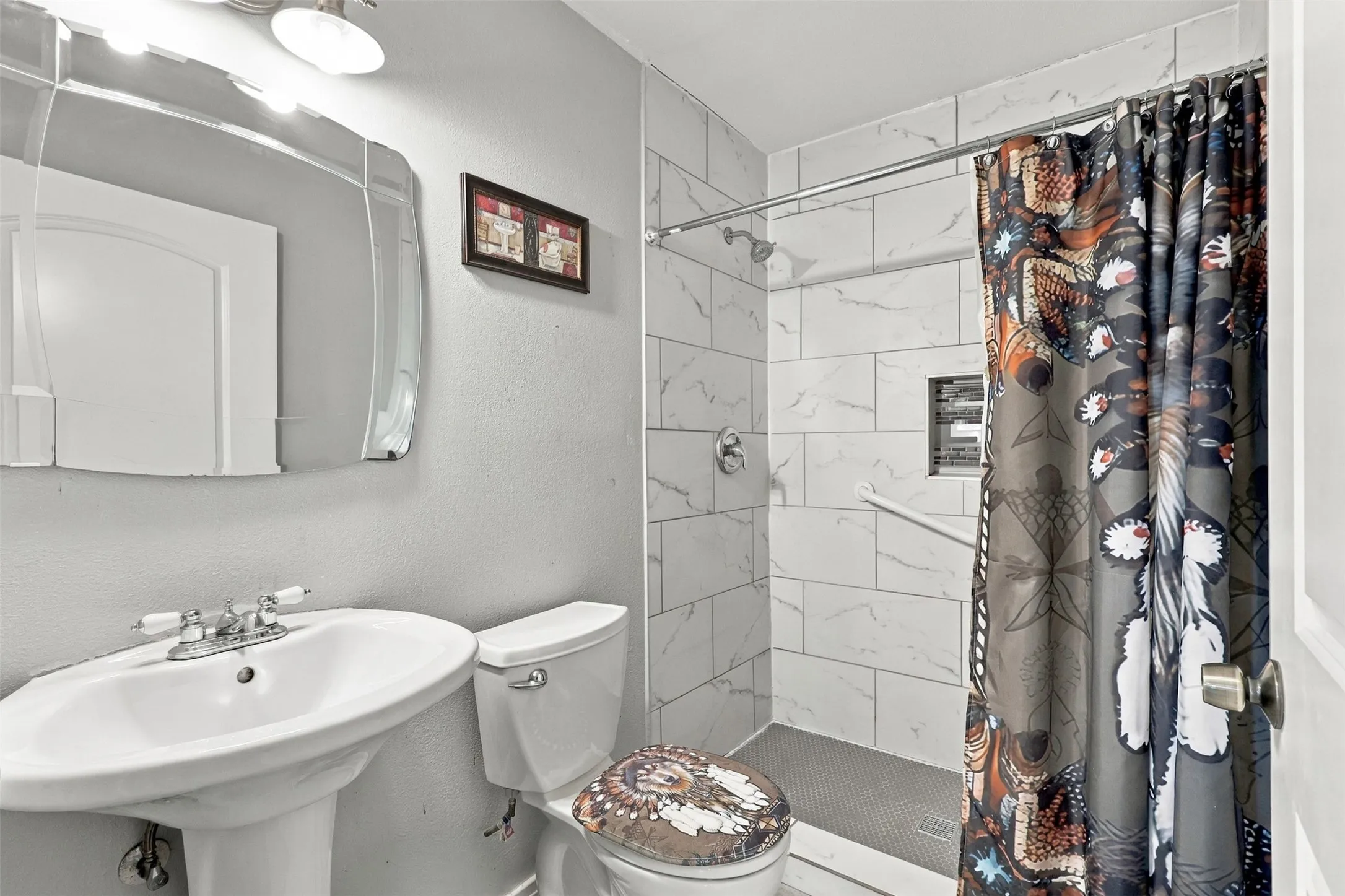 Single Family Residence For Sale in Denton County , 1444 Applegate Drive, Lewisville, Texas 75067, 3 Bedroom, 2 Bathroom, 2 Garage spaces, 1,520 Sqft, built in 1972, mls#21395058, Real Estate Agent in Lewisville, Homes For Sale in Denton county, Homes For Sale in Lewisville, Realtor in Lewisville Texas, Real Estate Brokerage Independent Realty Texas, Luminita Cordes Realtor