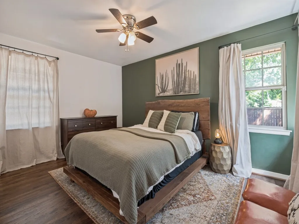 Single Family Residence For Sale in Dallas County , 13508 Challaburton Drive, Farmers Branch, Texas 75234, 3 Bedroom, 2 Bathroom, Garage spaces, 1,592 Sqft, built in 1958, mls#21394719, Real Estate Agent in Farmers Branch, Homes For Sale in Dallas county, Homes For Sale in Farmers Branch, Realtor in Farmers Branch Texas, Real Estate Brokerage Independent Realty Texas, Luminita Cordes Realtor