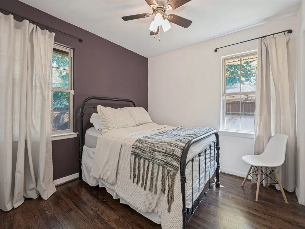 Single Family Residence For Sale in Dallas County , 13508 Challaburton Drive, Farmers Branch, Texas 75234, 3 Bedroom, 2 Bathroom, Garage spaces, 1,592 Sqft, built in 1958, mls#21394719, Real Estate Agent in Farmers Branch, Homes For Sale in Dallas county, Homes For Sale in Farmers Branch, Realtor in Farmers Branch Texas, Real Estate Brokerage Independent Realty Texas, Luminita Cordes Realtor