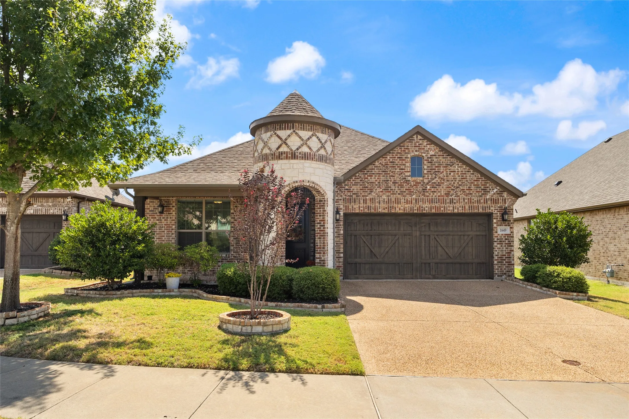 Single Family Residence For Sale in Rockwall County , 1649 Mannheim Drive, Rockwall, Texas 75032, 4 Bedroom, 2 Bathroom, 2 Garage spaces, 2,178 Sqft, built in 2018, mls#21393420, Real Estate Agent in Rockwall, Homes For Sale in Rockwall county, Homes For Sale in Rockwall, Realtor in Rockwall Texas, Real Estate Brokerage Independent Realty Texas, Luminita Cordes Realtor