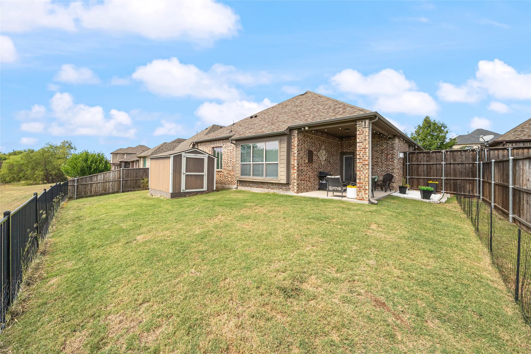 Single Family Residence For Sale in Rockwall County , 1649 Mannheim Drive, Rockwall, Texas 75032, 4 Bedroom, 2 Bathroom, 2 Garage spaces, 2,178 Sqft, built in 2018, mls#21393420, Real Estate Agent in Rockwall, Homes For Sale in Rockwall county, Homes For Sale in Rockwall, Realtor in Rockwall Texas, Real Estate Brokerage Independent Realty Texas, Luminita Cordes Realtor