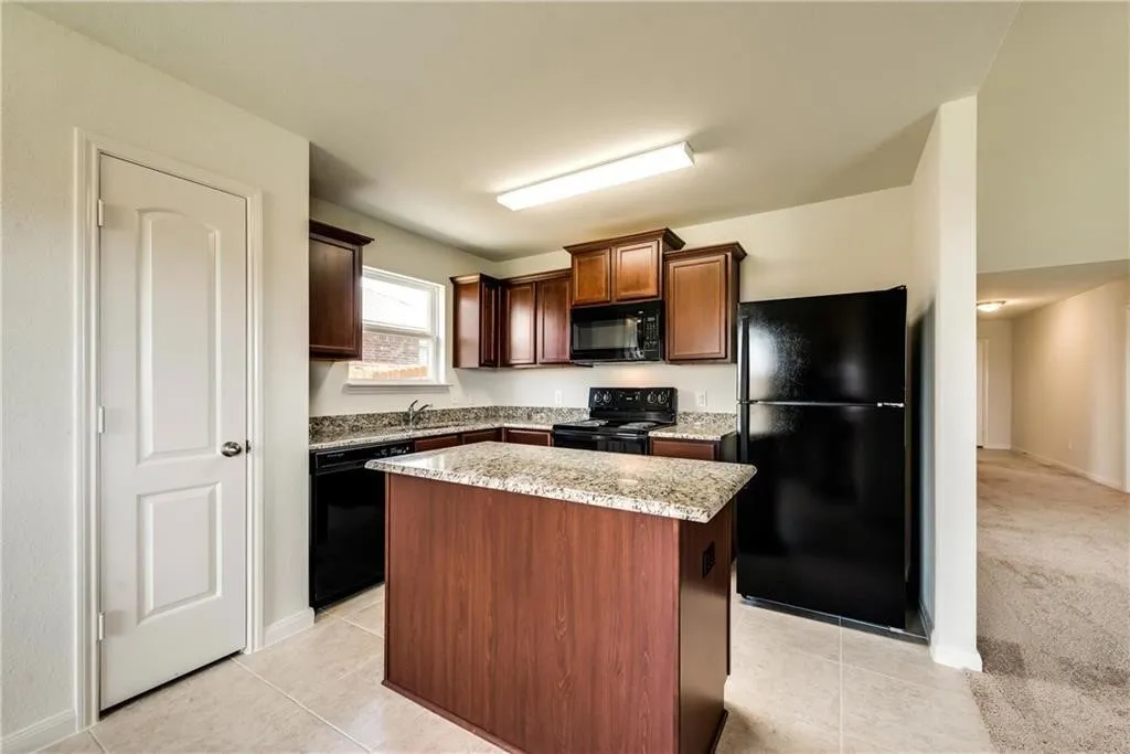 Single Family Residence For Rent in Collin County , 1602 Kim Loan Drive, Princeton, Texas 75407, 4 Bedroom, 2 Bathroom, 2 Garage spaces, 1,656 Sqft, built in 2019, mls#21395035, Real Estate Agent in Princeton, Homes For Rent in Collin county, Homes For Rent in Princeton, Realtor in Princeton Texas, Real Estate Brokerage Independent Realty Texas, Luminita Cordes Realtor