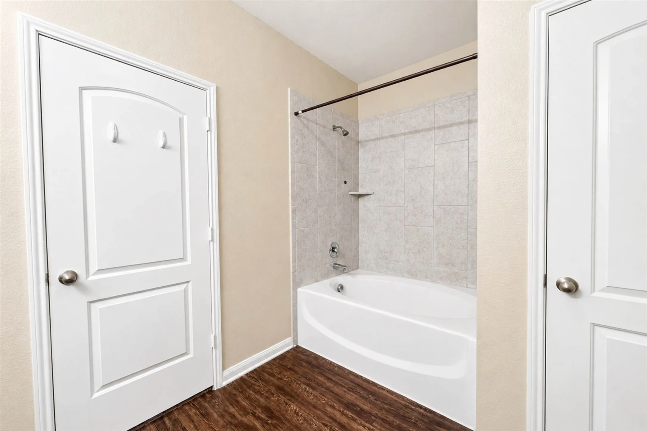 Single Family Residence For Rent in Collin County , 1602 Kim Loan Drive, Princeton, Texas 75407, 4 Bedroom, 2 Bathroom, 2 Garage spaces, 1,656 Sqft, built in 2019, mls#21395035, Real Estate Agent in Princeton, Homes For Rent in Collin county, Homes For Rent in Princeton, Realtor in Princeton Texas, Real Estate Brokerage Independent Realty Texas, Luminita Cordes Realtor