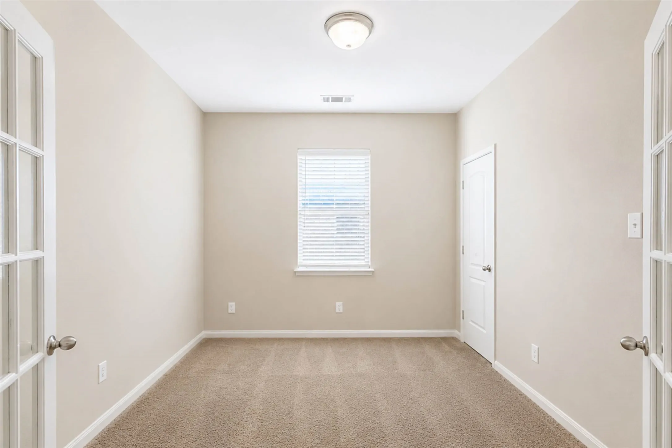 Single Family Residence For Rent in Collin County , 1602 Kim Loan Drive, Princeton, Texas 75407, 4 Bedroom, 2 Bathroom, 2 Garage spaces, 1,656 Sqft, built in 2019, mls#21395035, Real Estate Agent in Princeton, Homes For Rent in Collin county, Homes For Rent in Princeton, Realtor in Princeton Texas, Real Estate Brokerage Independent Realty Texas, Luminita Cordes Realtor