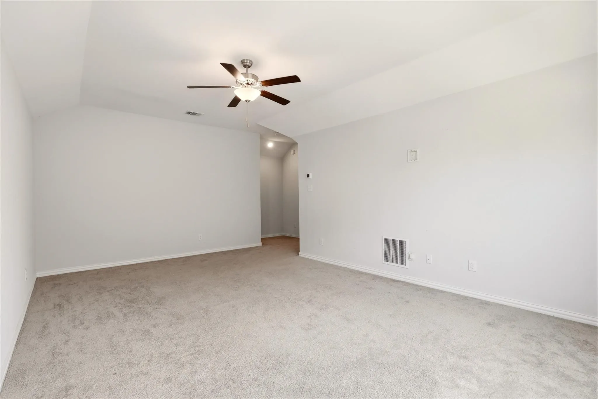 Single Family Residence For Rent in Denton County , 2704 Dancing Flame Drive, Denton, Texas 76201, 3 Bedroom, 3 Bathroom, 2 Garage spaces, 2,366 Sqft, built in 2020, mls#21393160, Real Estate Agent in Denton, Homes For Rent in Denton county, Homes For Rent in Denton, Realtor in Denton Texas, Real Estate Brokerage Independent Realty Texas, Luminita Cordes Realtor