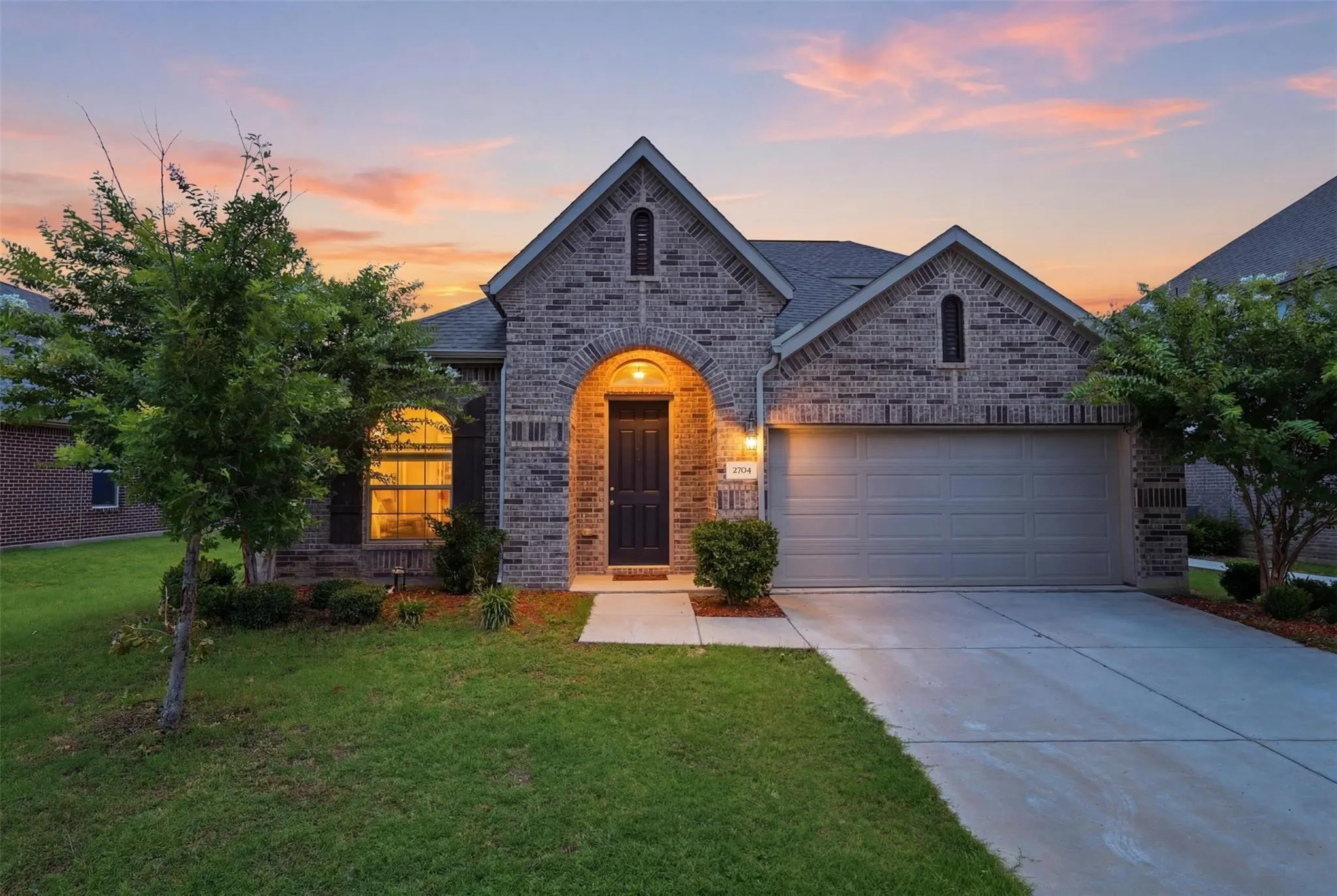 Single Family Residence For Rent in Denton County , 2704 Dancing Flame Drive, Denton, Texas 76201, 3 Bedroom, 3 Bathroom, 2 Garage spaces, 2,366 Sqft, built in 2020, mls#21393160, Real Estate Agent in Denton, Homes For Rent in Denton county, Homes For Rent in Denton, Realtor in Denton Texas, Real Estate Brokerage Independent Realty Texas, Luminita Cordes Realtor