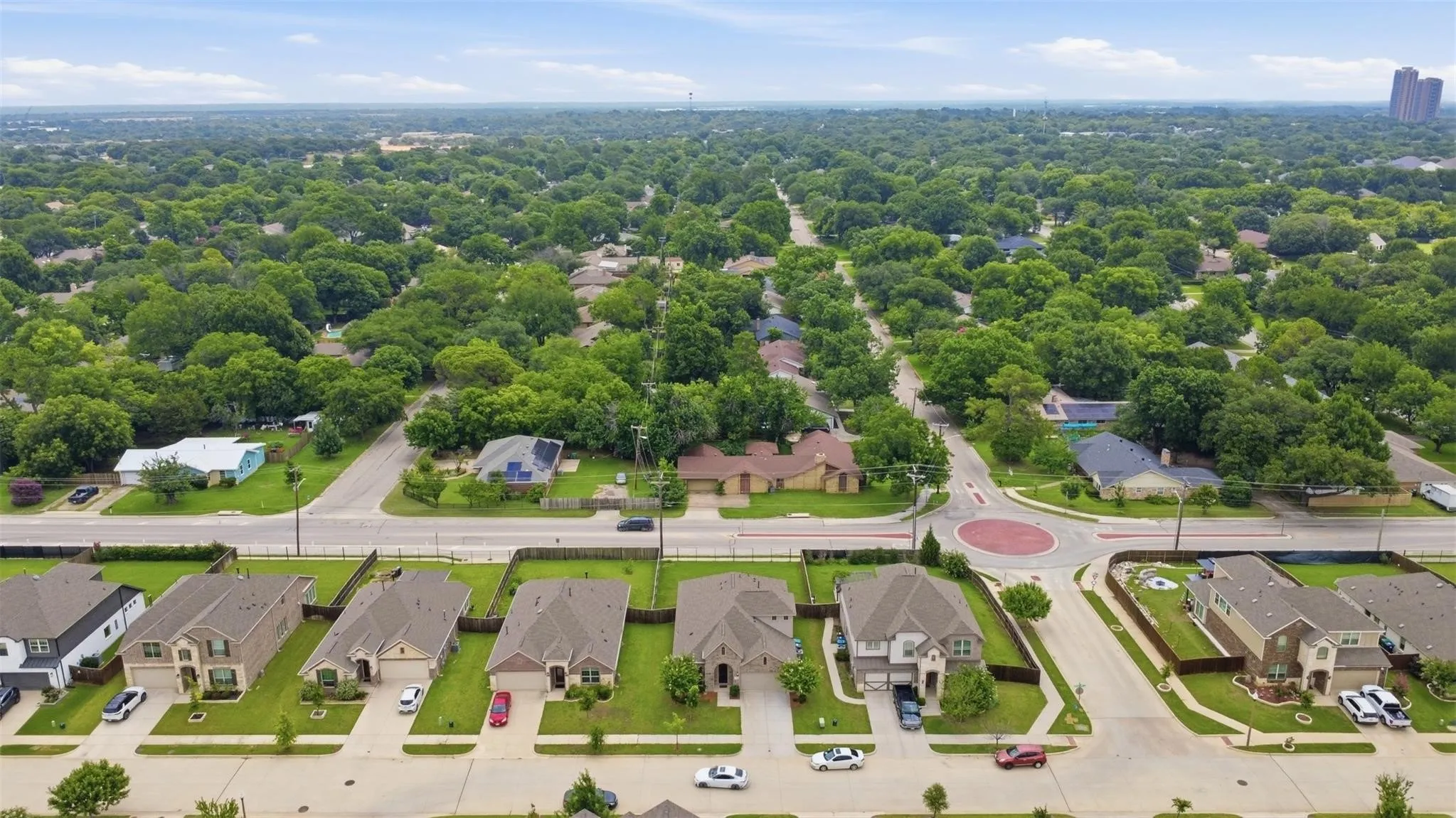 Single Family Residence For Rent in Denton County , 2704 Dancing Flame Drive, Denton, Texas 76201, 3 Bedroom, 3 Bathroom, 2 Garage spaces, 2,366 Sqft, built in 2020, mls#21393160, Real Estate Agent in Denton, Homes For Rent in Denton county, Homes For Rent in Denton, Realtor in Denton Texas, Real Estate Brokerage Independent Realty Texas, Luminita Cordes Realtor