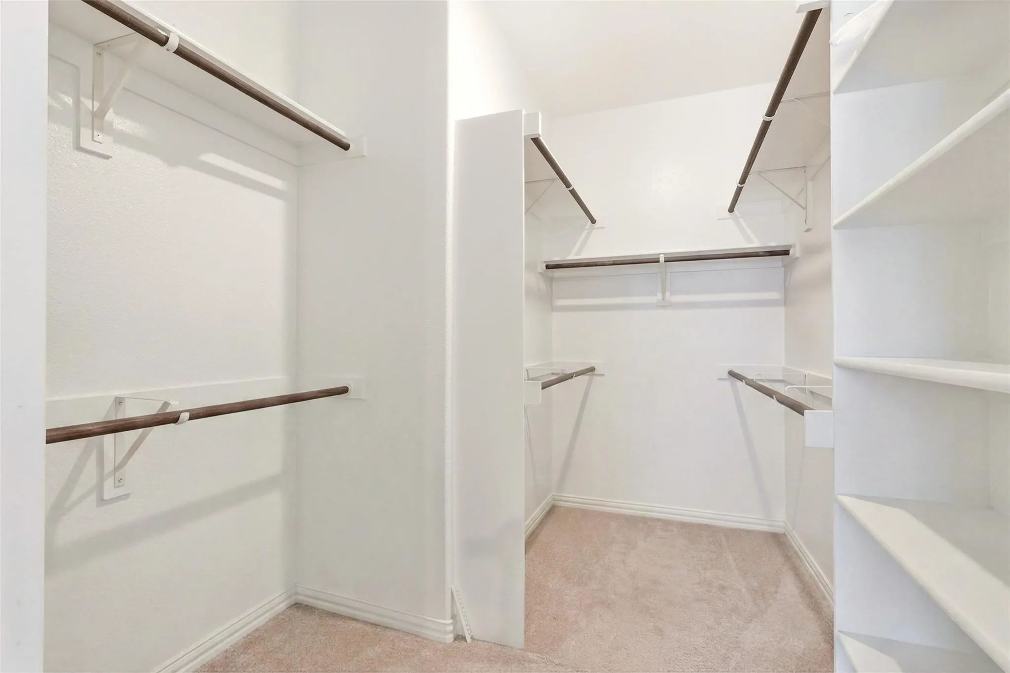 Single Family Residence For Rent in Denton County , 2704 Dancing Flame Drive, Denton, Texas 76201, 3 Bedroom, 3 Bathroom, 2 Garage spaces, 2,366 Sqft, built in 2020, mls#21393160, Real Estate Agent in Denton, Homes For Rent in Denton county, Homes For Rent in Denton, Realtor in Denton Texas, Real Estate Brokerage Independent Realty Texas, Luminita Cordes Realtor