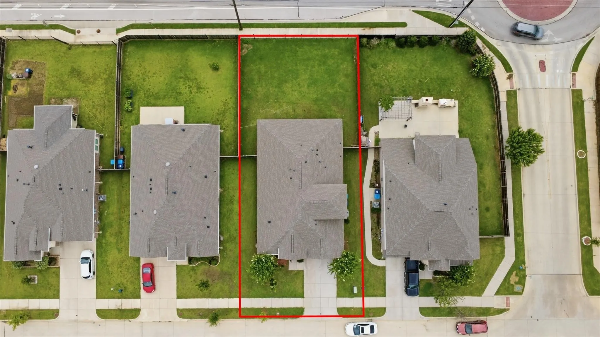 Single Family Residence For Rent in Denton County , 2704 Dancing Flame Drive, Denton, Texas 76201, 3 Bedroom, 3 Bathroom, 2 Garage spaces, 2,366 Sqft, built in 2020, mls#21393160, Real Estate Agent in Denton, Homes For Rent in Denton county, Homes For Rent in Denton, Realtor in Denton Texas, Real Estate Brokerage Independent Realty Texas, Luminita Cordes Realtor