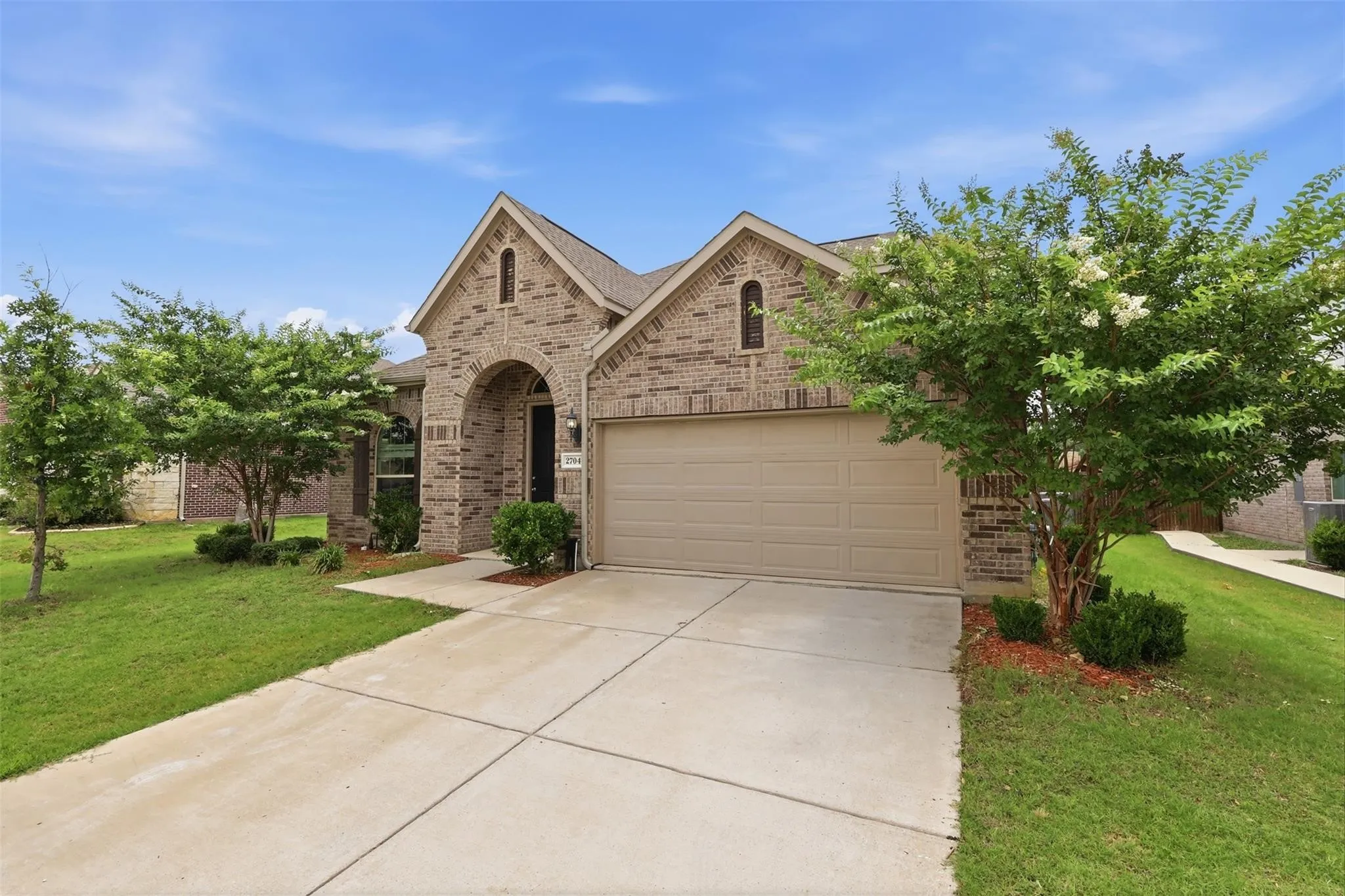 Single Family Residence For Rent in Denton County , 2704 Dancing Flame Drive, Denton, Texas 76201, 3 Bedroom, 3 Bathroom, 2 Garage spaces, 2,366 Sqft, built in 2020, mls#21393160, Real Estate Agent in Denton, Homes For Rent in Denton county, Homes For Rent in Denton, Realtor in Denton Texas, Real Estate Brokerage Independent Realty Texas, Luminita Cordes Realtor