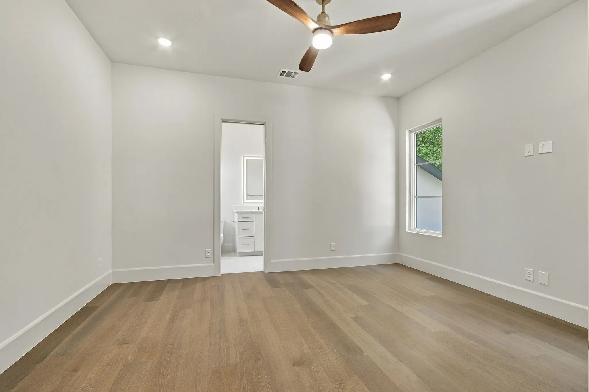 Single Family Residence For Sale in Dallas County , 7330 Casa Loma Avenue, Dallas, Texas 75214, 5 Bedroom, 6 Bathroom, 2 Garage spaces, 4,600 Sqft, built in 2026, mls#21394546, Real Estate Agent in Dallas, Homes For Sale in Dallas county, Homes For Sale in Dallas, Realtor in Dallas Texas, Real Estate Brokerage Independent Realty Texas, Luminita Cordes Realtor