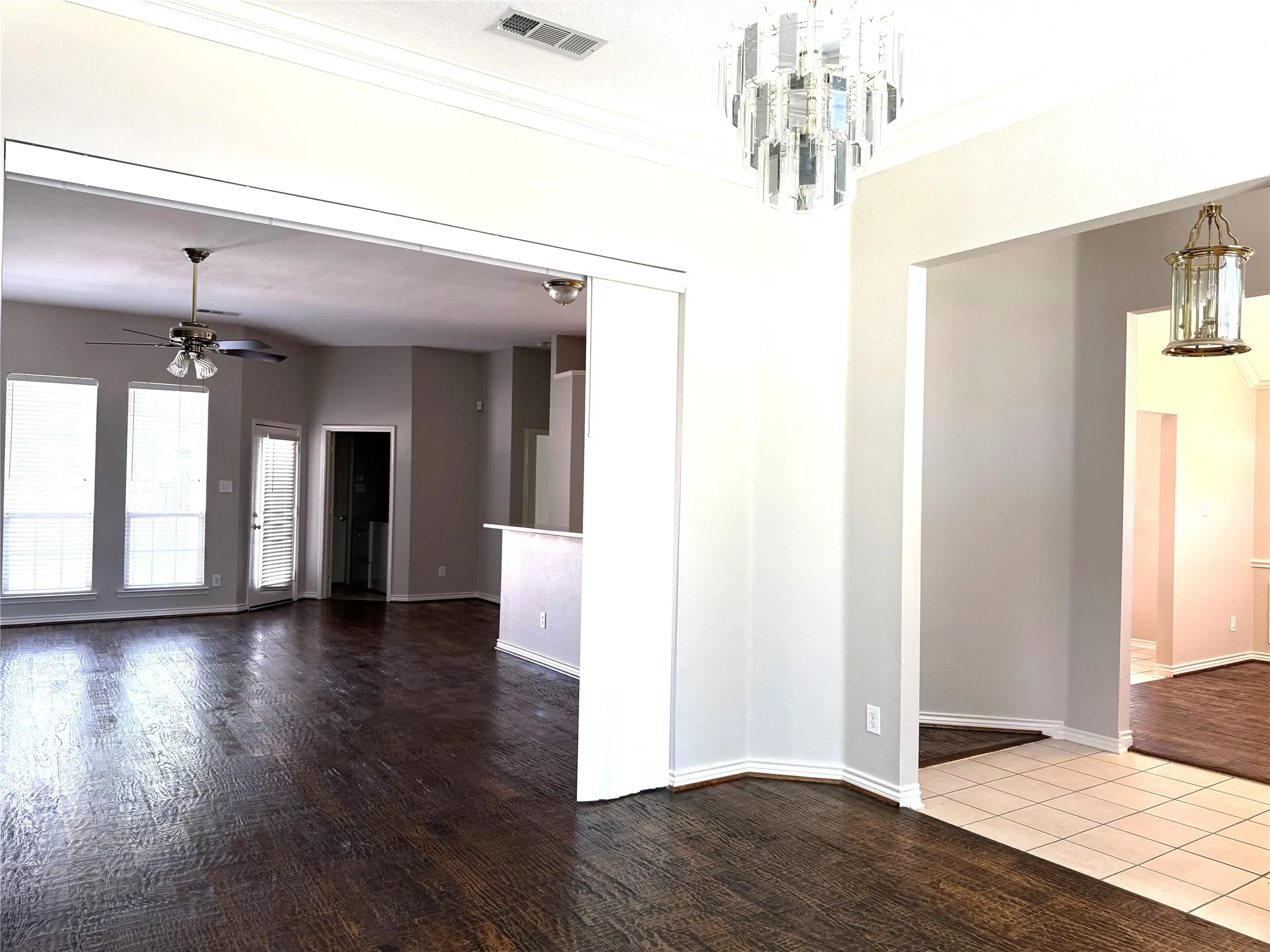 Single Family Residence For Sale in Collin County , 1419 Glendover Drive, Allen, Texas 75013, 4 Bedroom, 3 Bathroom, 2 Garage spaces, 2,280 Sqft, built in 1999, mls#21385509, Real Estate Agent in Allen, Homes For Sale in Collin county, Homes For Sale in Allen, Realtor in Allen Texas, Real Estate Brokerage Independent Realty Texas, Luminita Cordes Realtor