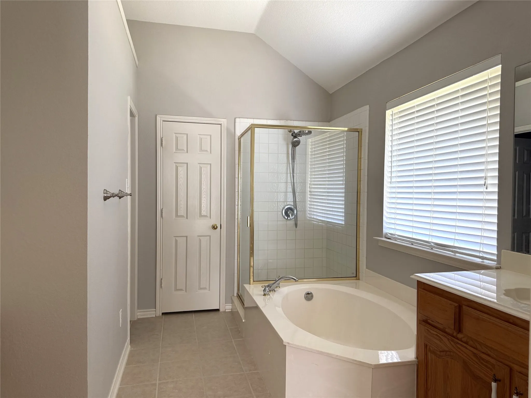 Single Family Residence For Sale in Collin County , 1419 Glendover Drive, Allen, Texas 75013, 4 Bedroom, 3 Bathroom, 2 Garage spaces, 2,280 Sqft, built in 1999, mls#21385509, Real Estate Agent in Allen, Homes For Sale in Collin county, Homes For Sale in Allen, Realtor in Allen Texas, Real Estate Brokerage Independent Realty Texas, Luminita Cordes Realtor