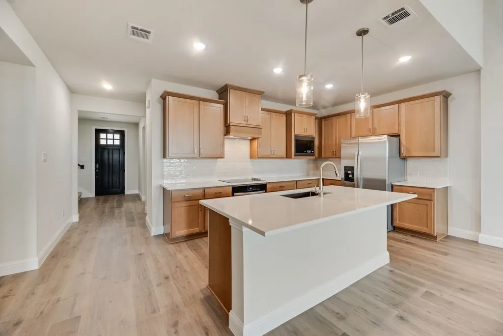 Single Family Residence For Sale in Grayson County , 1050 Birdie Street, Gunter, Texas 75058, 4 Bedroom, 3 Bathroom, 2 Garage spaces, 2,530 Sqft, built in 2026, mls#21394789, Real Estate Agent in Gunter, Homes For Sale in Grayson county, Homes For Sale in Gunter, Realtor in Gunter Texas, Real Estate Brokerage Independent Realty Texas, Luminita Cordes Realtor