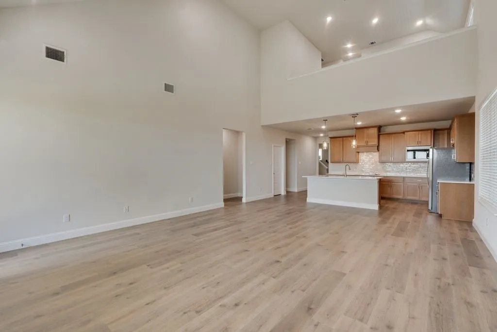 Single Family Residence For Sale in Grayson County , 1050 Birdie Street, Gunter, Texas 75058, 4 Bedroom, 3 Bathroom, 2 Garage spaces, 2,530 Sqft, built in 2026, mls#21394789, Real Estate Agent in Gunter, Homes For Sale in Grayson county, Homes For Sale in Gunter, Realtor in Gunter Texas, Real Estate Brokerage Independent Realty Texas, Luminita Cordes Realtor