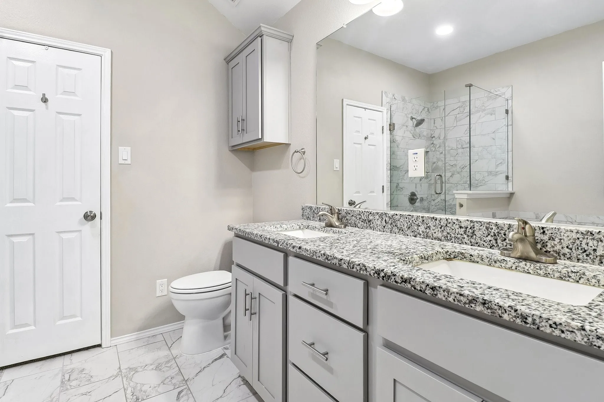 Single Family Residence For Sale in Dallas County , 1504 Parrot Court, De Soto, Texas 75115, 3 Bedroom, 2 Bathroom, 2 Garage spaces, 1,345 Sqft, built in 1999, mls#21389556, Real Estate Agent in De Soto, Homes For Sale in Dallas county, Homes For Sale in De Soto, Realtor in De Soto Texas, Real Estate Brokerage Independent Realty Texas, Luminita Cordes Realtor