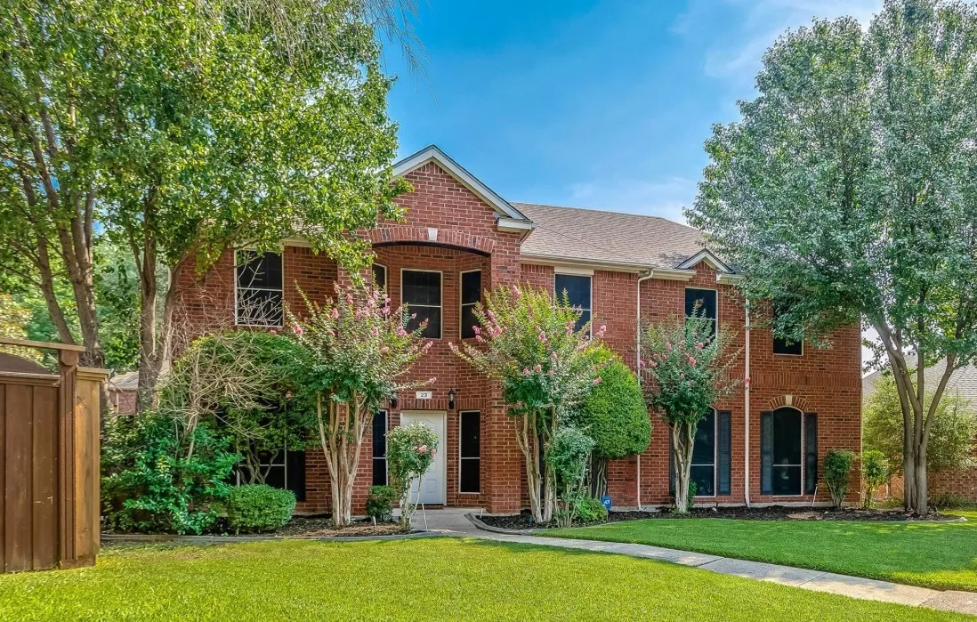 Single Family Residence For Sale in Collin County , 23 Heritage Way, Allen, Texas 75002, 4 Bedroom, 3 Bathroom, 2 Garage spaces, 3,173 Sqft, built in 1992, mls#21393694, Real Estate Agent in Allen, Homes For Sale in Collin county, Homes For Sale in Allen, Realtor in Allen Texas, Real Estate Brokerage Independent Realty Texas, Luminita Cordes Realtor
