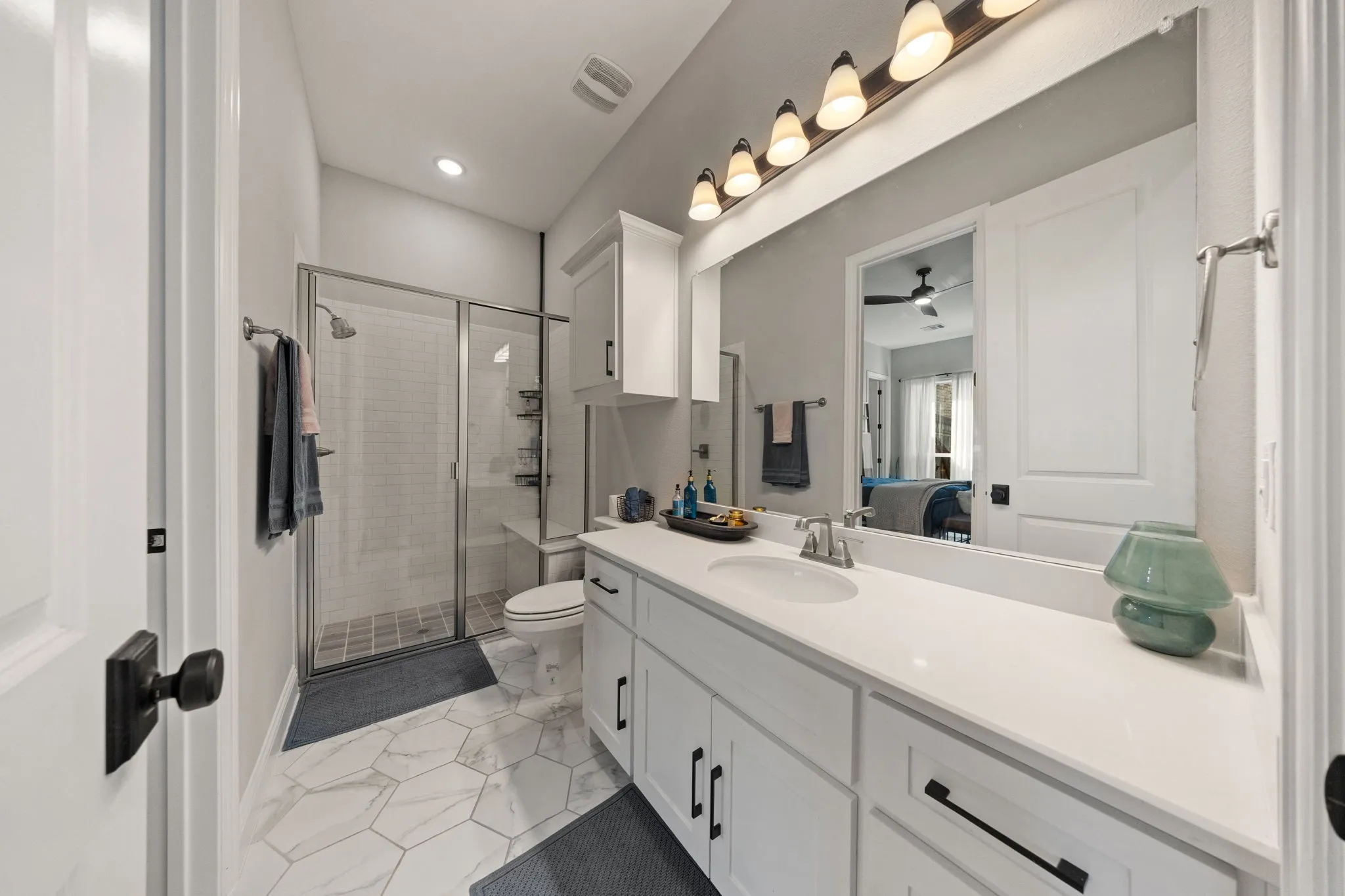 Single Family Residence For Sale in Denton County , 204 Colt Lane, Hickory Creek, Texas 75065, 4 Bedroom, 4 Bathroom, 3 Garage spaces, 3,145 Sqft, built in 2020, mls#21393912, Real Estate Agent in Hickory Creek, Homes For Sale in Denton county, Homes For Sale in Hickory Creek, Realtor in Hickory Creek Texas, Real Estate Brokerage Independent Realty Texas, Luminita Cordes Realtor