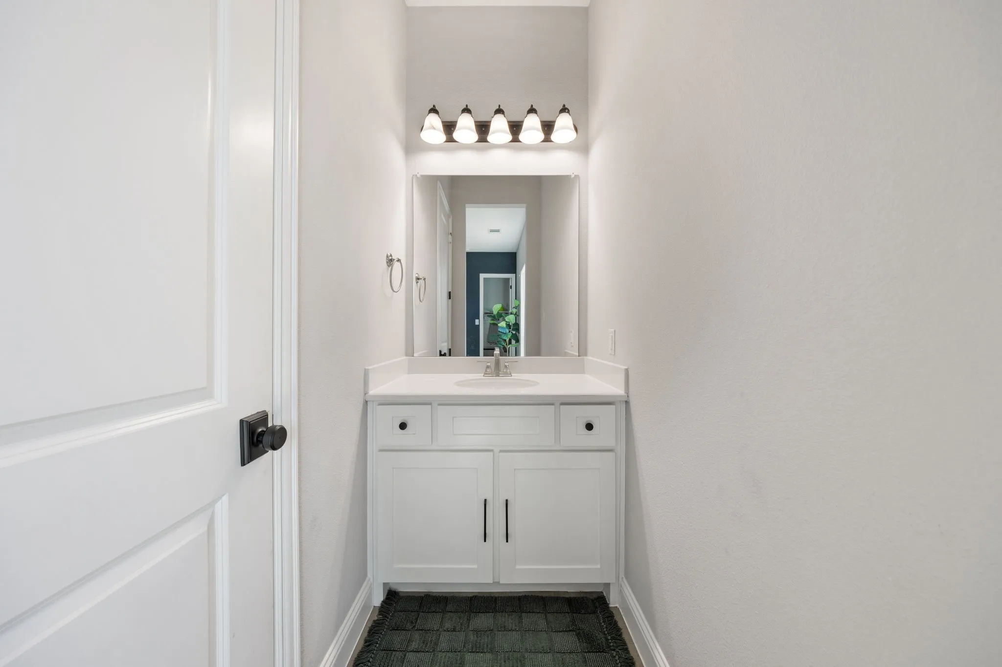 Single Family Residence For Sale in Denton County , 204 Colt Lane, Hickory Creek, Texas 75065, 4 Bedroom, 4 Bathroom, 3 Garage spaces, 3,145 Sqft, built in 2020, mls#21393912, Real Estate Agent in Hickory Creek, Homes For Sale in Denton county, Homes For Sale in Hickory Creek, Realtor in Hickory Creek Texas, Real Estate Brokerage Independent Realty Texas, Luminita Cordes Realtor