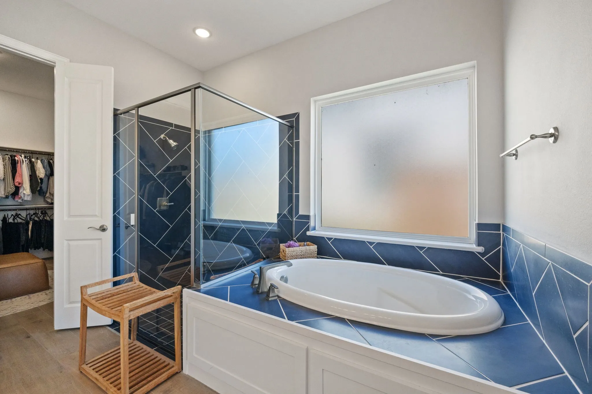 Single Family Residence For Sale in Denton County , 204 Colt Lane, Hickory Creek, Texas 75065, 4 Bedroom, 4 Bathroom, 3 Garage spaces, 3,145 Sqft, built in 2020, mls#21393912, Real Estate Agent in Hickory Creek, Homes For Sale in Denton county, Homes For Sale in Hickory Creek, Realtor in Hickory Creek Texas, Real Estate Brokerage Independent Realty Texas, Luminita Cordes Realtor