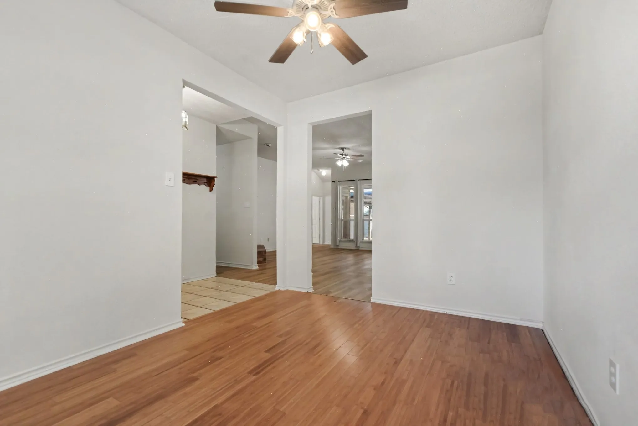 Single Family Residence For Rent in Collin County , 1306 Woodmont Drive, Allen, Texas 75002, 3 Bedroom, 2 Bathroom, 2 Garage spaces, 1,980 Sqft, built in 1997, mls#21395115, Real Estate Agent in Allen, Homes For Rent in Collin county, Homes For Rent in Allen, Realtor in Allen Texas, Real Estate Brokerage Independent Realty Texas, Luminita Cordes Realtor