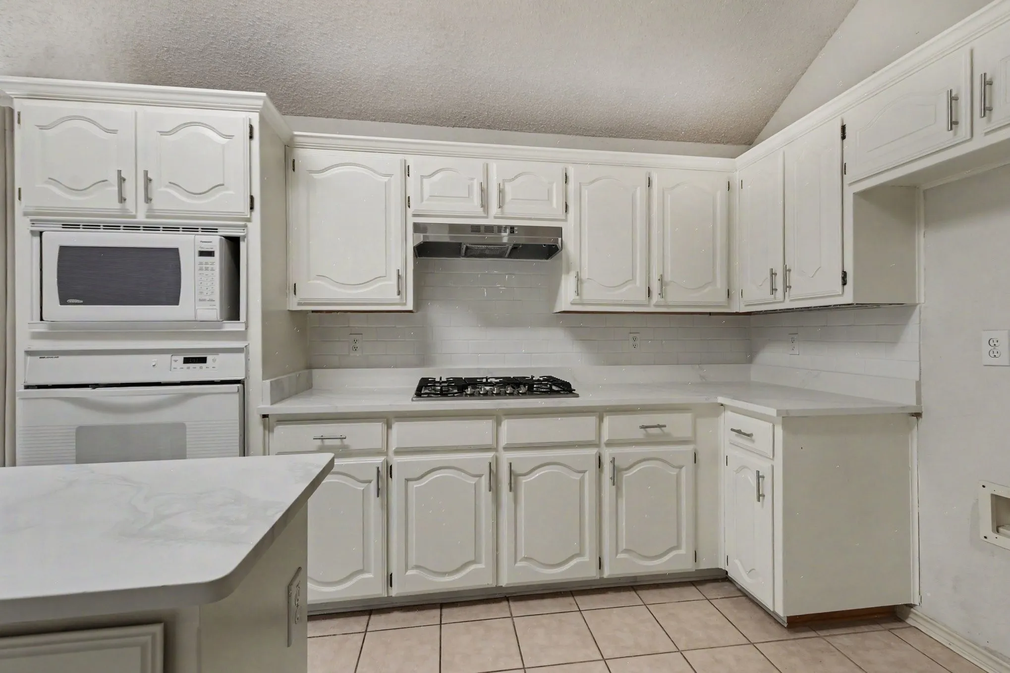 Single Family Residence For Rent in Collin County , 1306 Woodmont Drive, Allen, Texas 75002, 3 Bedroom, 2 Bathroom, 2 Garage spaces, 1,980 Sqft, built in 1997, mls#21395115, Real Estate Agent in Allen, Homes For Rent in Collin county, Homes For Rent in Allen, Realtor in Allen Texas, Real Estate Brokerage Independent Realty Texas, Luminita Cordes Realtor