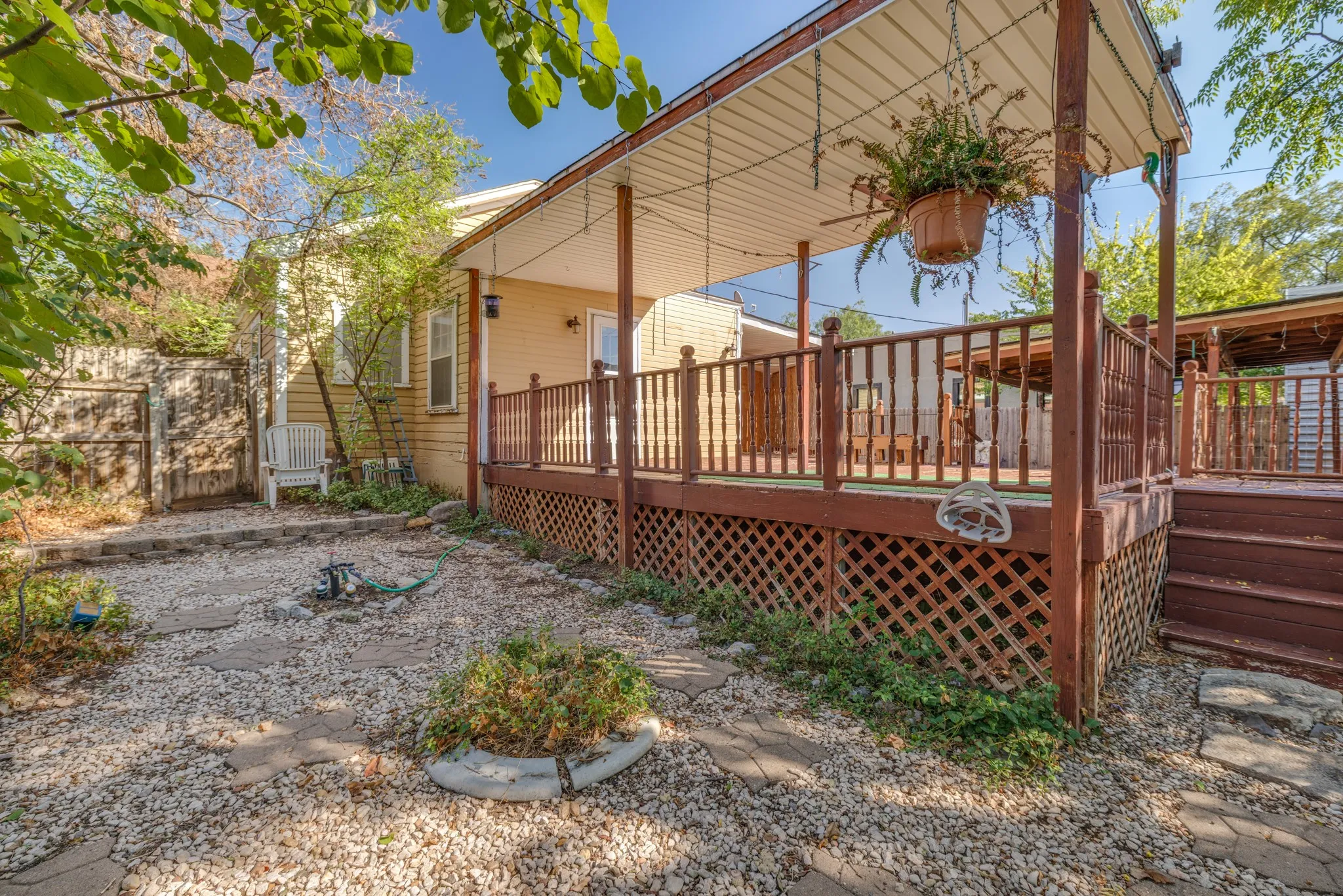 Single Family Residence For Sale in Taylor County , 1018 Grand Avenue, Abilene, Texas 79605, 2 Bedroom, 2 Bathroom, Garage spaces, 1,374 Sqft, built in 1921, mls#21395070, Real Estate Agent in Abilene, Homes For Sale in Taylor county, Homes For Sale in Abilene, Realtor in Abilene Texas, Real Estate Brokerage Independent Realty Texas, Luminita Cordes Realtor