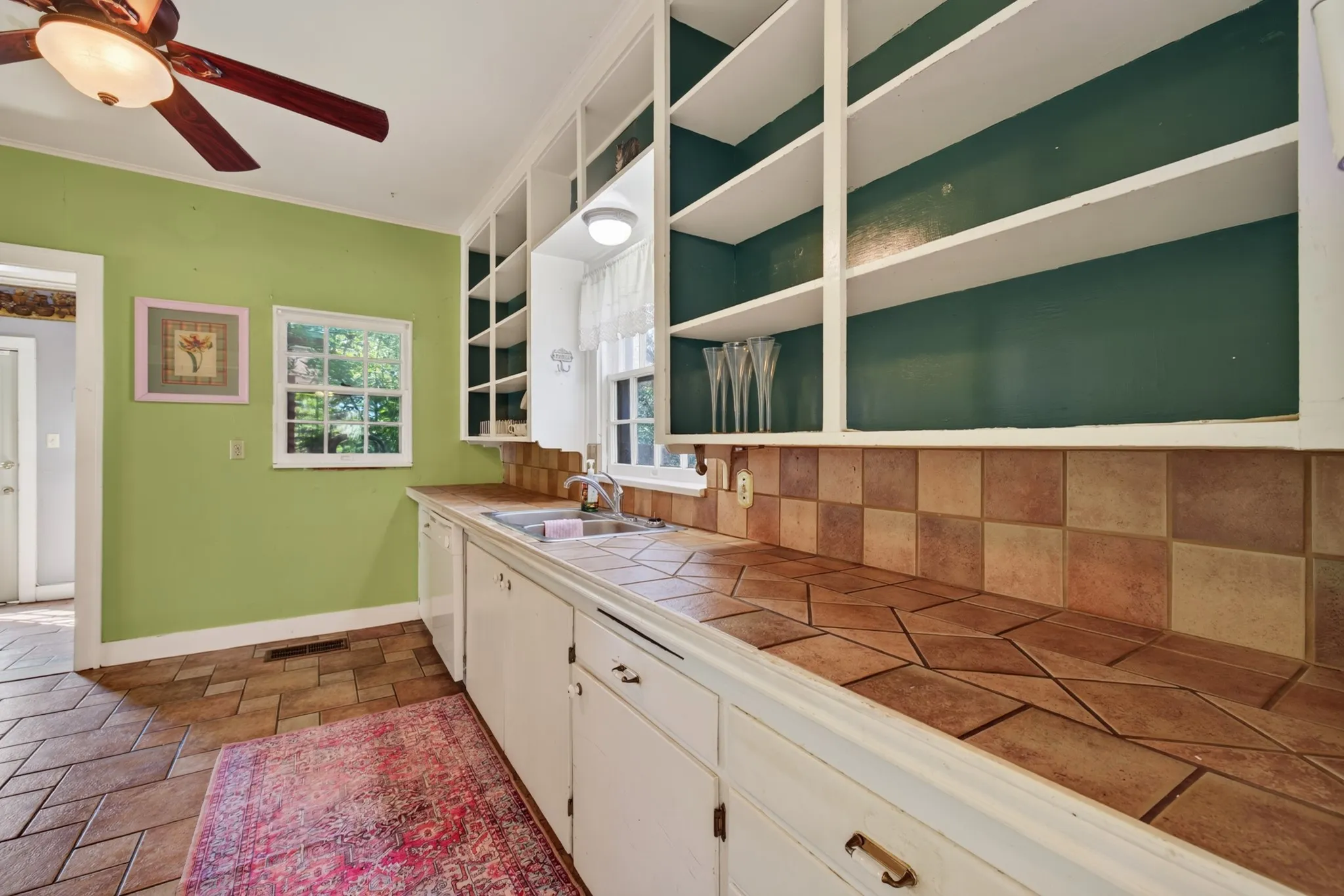 Single Family Residence For Sale in Taylor County , 1018 Grand Avenue, Abilene, Texas 79605, 2 Bedroom, 2 Bathroom, Garage spaces, 1,374 Sqft, built in 1921, mls#21395070, Real Estate Agent in Abilene, Homes For Sale in Taylor county, Homes For Sale in Abilene, Realtor in Abilene Texas, Real Estate Brokerage Independent Realty Texas, Luminita Cordes Realtor