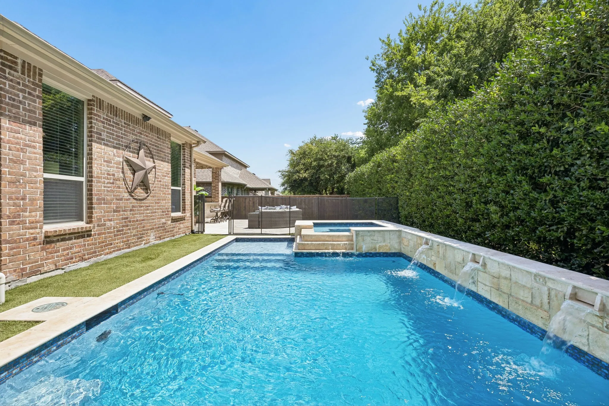 Single Family Residence For Sale in Collin County , 405 Cypress Garden Drive, Mc Kinney, Texas 75071, 4 Bedroom, 5 Bathroom, 3 Garage spaces, 3,736 Sqft, built in 2015, mls#21395078, Real Estate Agent in Mc Kinney, Homes For Sale in Collin county, Homes For Sale in Mc Kinney, Realtor in Mc Kinney Texas, Real Estate Brokerage Independent Realty Texas, Luminita Cordes Realtor