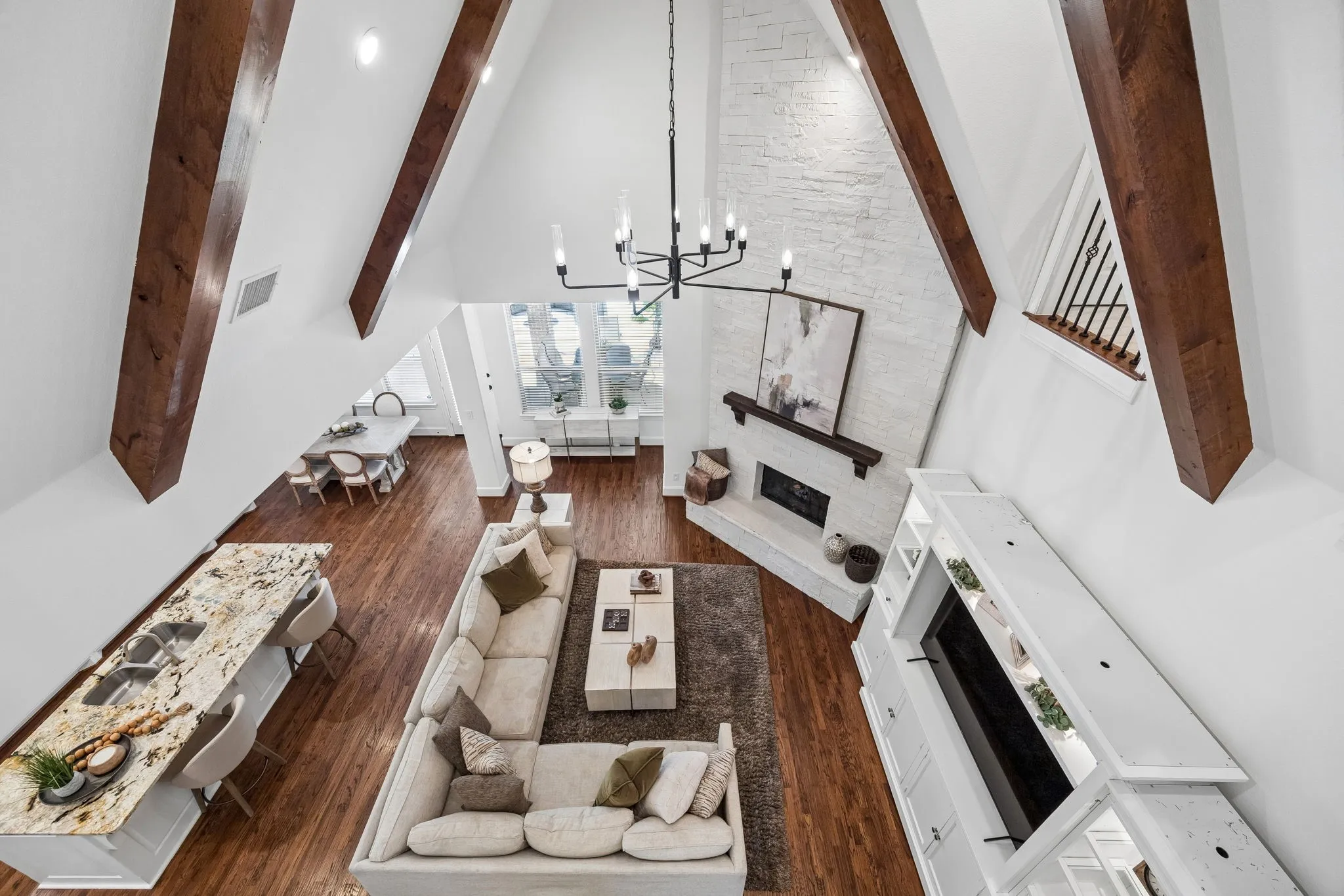 Single Family Residence For Sale in Collin County , 405 Cypress Garden Drive, Mc Kinney, Texas 75071, 4 Bedroom, 5 Bathroom, 3 Garage spaces, 3,736 Sqft, built in 2015, mls#21395078, Real Estate Agent in Mc Kinney, Homes For Sale in Collin county, Homes For Sale in Mc Kinney, Realtor in Mc Kinney Texas, Real Estate Brokerage Independent Realty Texas, Luminita Cordes Realtor