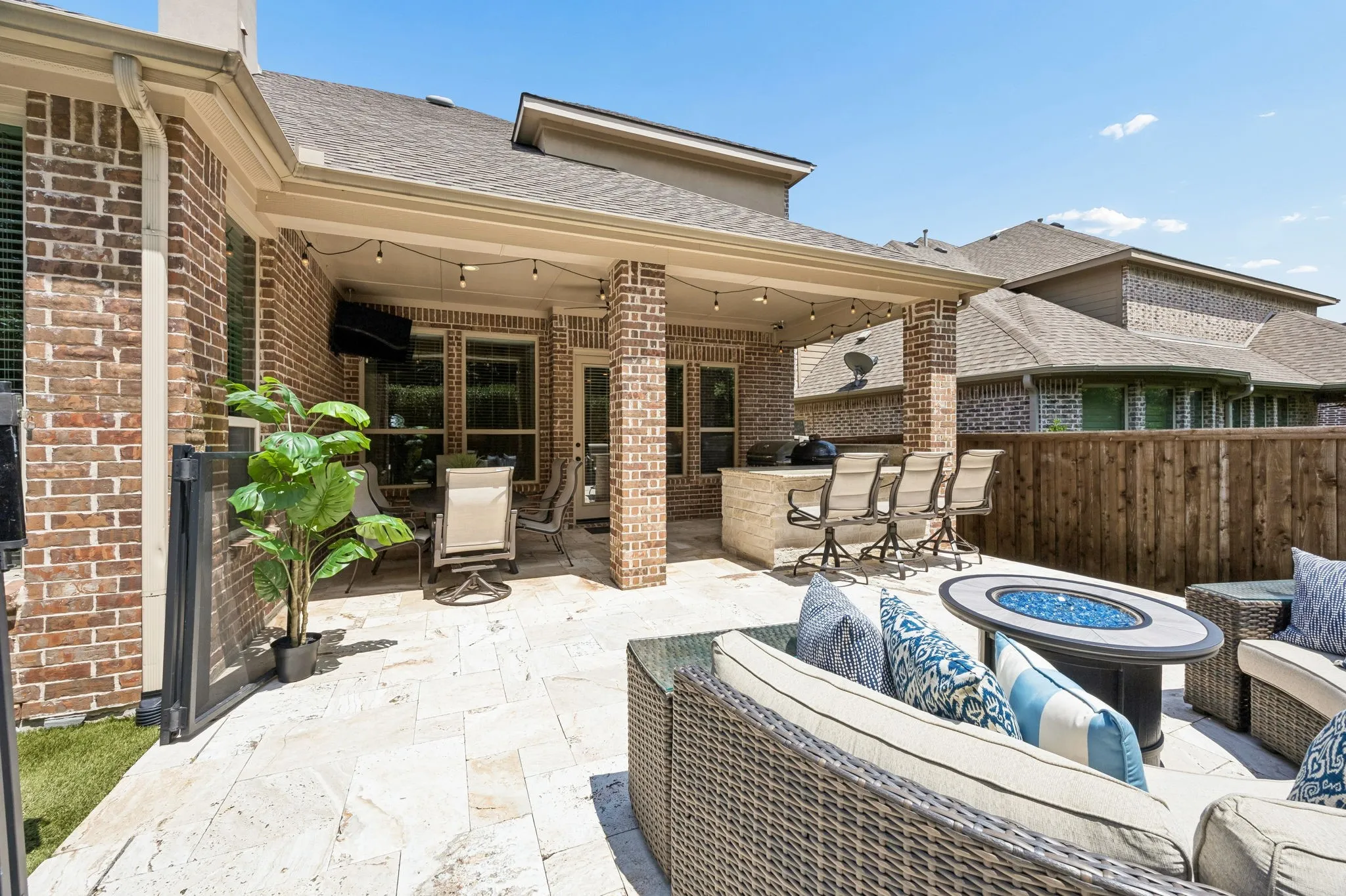 Single Family Residence For Sale in Collin County , 405 Cypress Garden Drive, Mc Kinney, Texas 75071, 4 Bedroom, 5 Bathroom, 3 Garage spaces, 3,736 Sqft, built in 2015, mls#21395078, Real Estate Agent in Mc Kinney, Homes For Sale in Collin county, Homes For Sale in Mc Kinney, Realtor in Mc Kinney Texas, Real Estate Brokerage Independent Realty Texas, Luminita Cordes Realtor