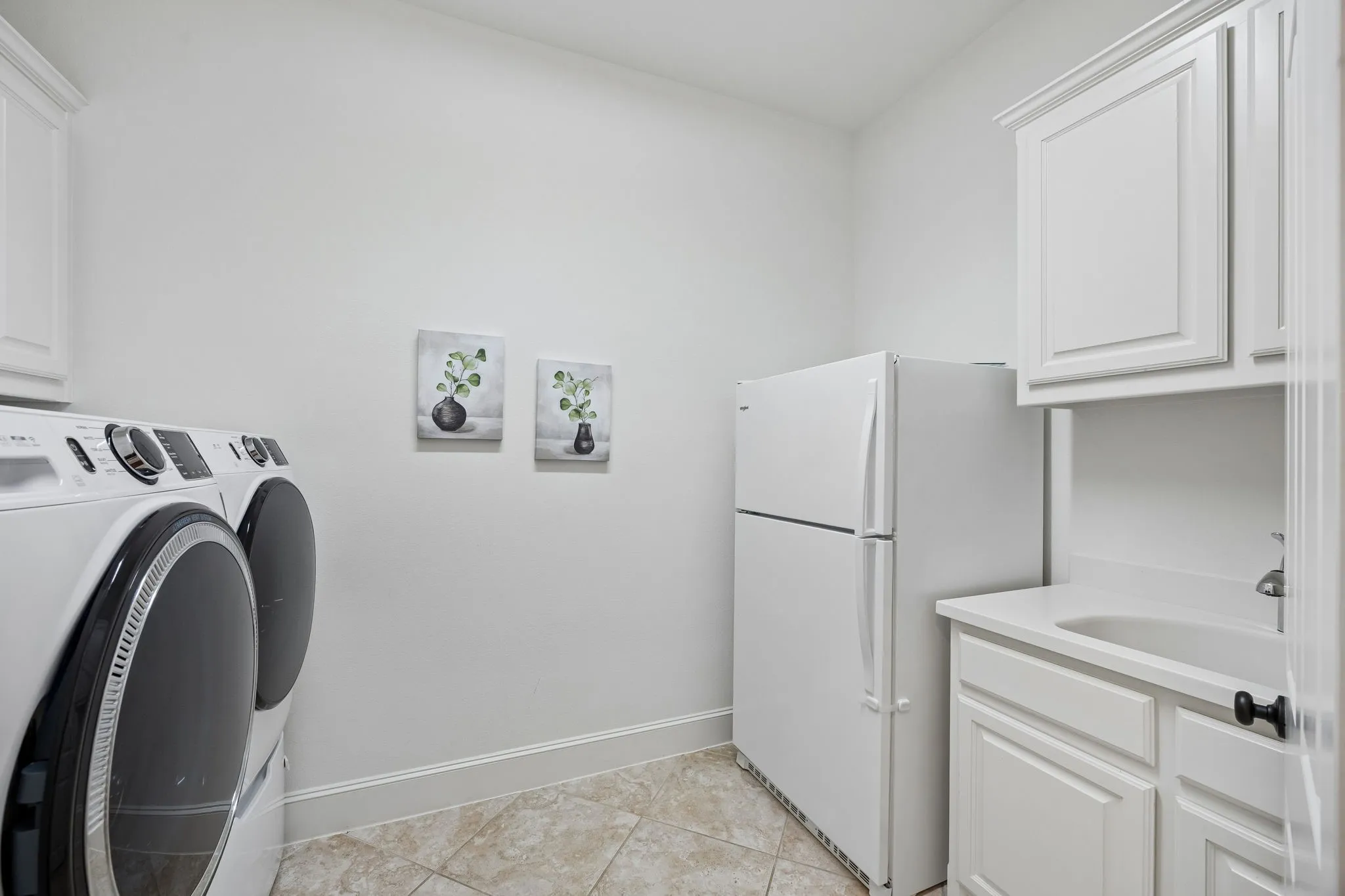 Single Family Residence For Sale in Collin County , 405 Cypress Garden Drive, Mc Kinney, Texas 75071, 4 Bedroom, 5 Bathroom, 3 Garage spaces, 3,736 Sqft, built in 2015, mls#21395078, Real Estate Agent in Mc Kinney, Homes For Sale in Collin county, Homes For Sale in Mc Kinney, Realtor in Mc Kinney Texas, Real Estate Brokerage Independent Realty Texas, Luminita Cordes Realtor