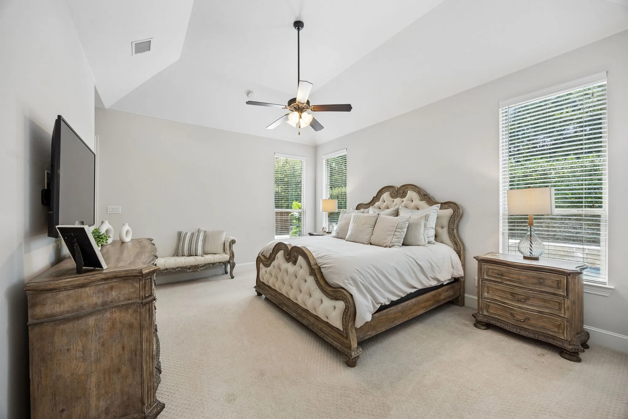 Single Family Residence For Sale in Collin County , 405 Cypress Garden Drive, Mc Kinney, Texas 75071, 4 Bedroom, 5 Bathroom, 3 Garage spaces, 3,736 Sqft, built in 2015, mls#21395078, Real Estate Agent in Mc Kinney, Homes For Sale in Collin county, Homes For Sale in Mc Kinney, Realtor in Mc Kinney Texas, Real Estate Brokerage Independent Realty Texas, Luminita Cordes Realtor