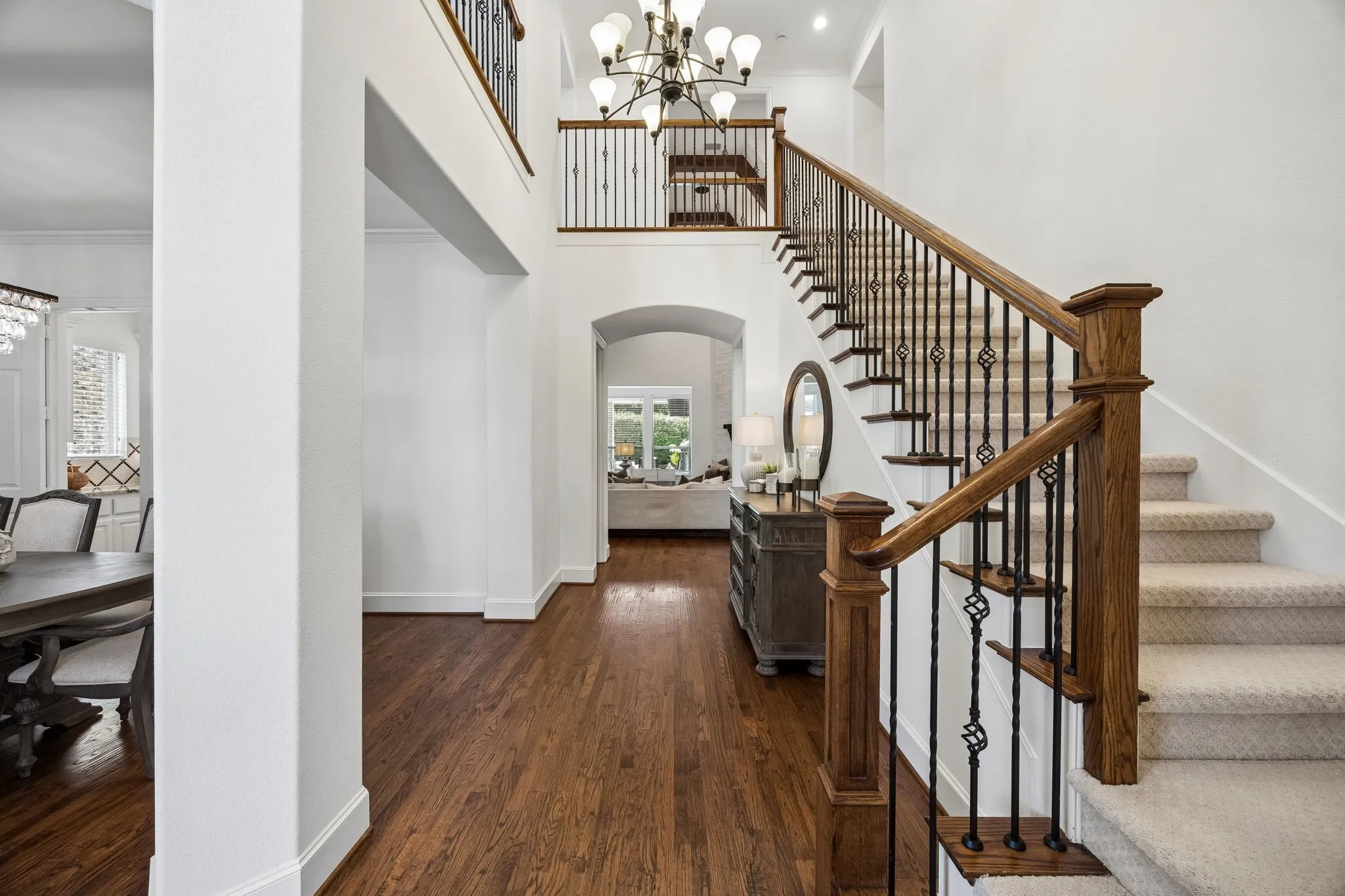 Single Family Residence For Sale in Collin County , 405 Cypress Garden Drive, Mc Kinney, Texas 75071, 4 Bedroom, 5 Bathroom, 3 Garage spaces, 3,736 Sqft, built in 2015, mls#21395078, Real Estate Agent in Mc Kinney, Homes For Sale in Collin county, Homes For Sale in Mc Kinney, Realtor in Mc Kinney Texas, Real Estate Brokerage Independent Realty Texas, Luminita Cordes Realtor