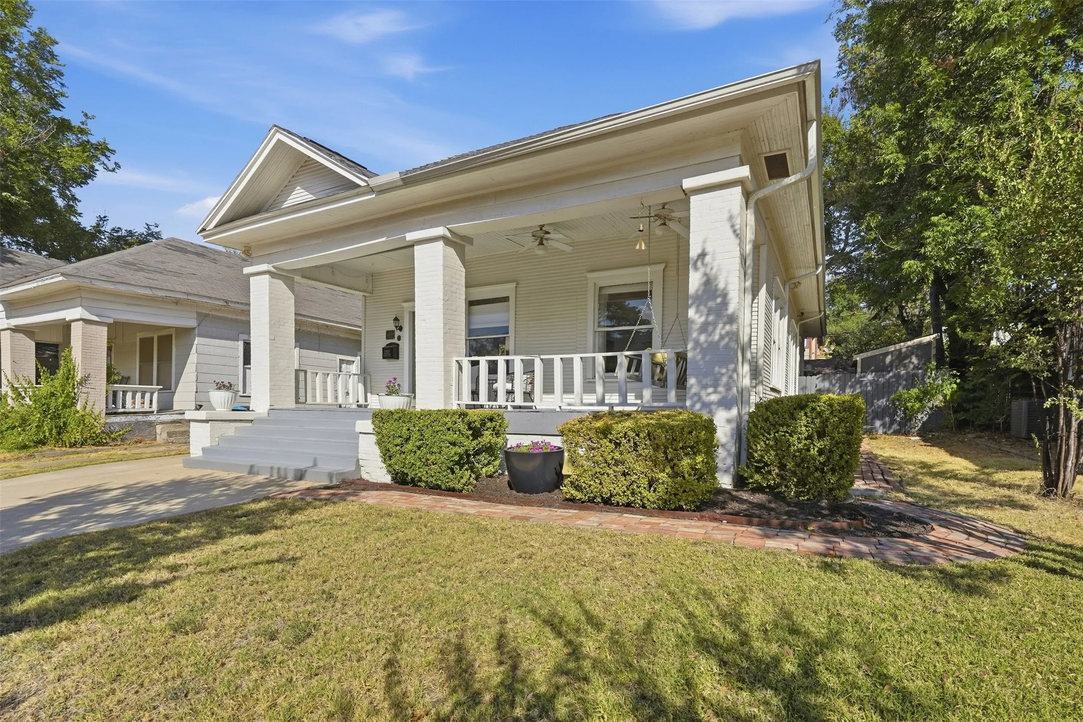 Single Family Residence For Sale in Tarrant County , 2227 College Avenue, Fort Worth, Texas 76110, 3 Bedroom, 1 Bathroom, Garage spaces, 1,397 Sqft, built in 1925, mls#21381259, Real Estate Agent in Fort Worth, Homes For Sale in Tarrant county, Homes For Sale in Fort Worth, Realtor in Fort Worth Texas, Real Estate Brokerage Independent Realty Texas, Luminita Cordes Realtor
