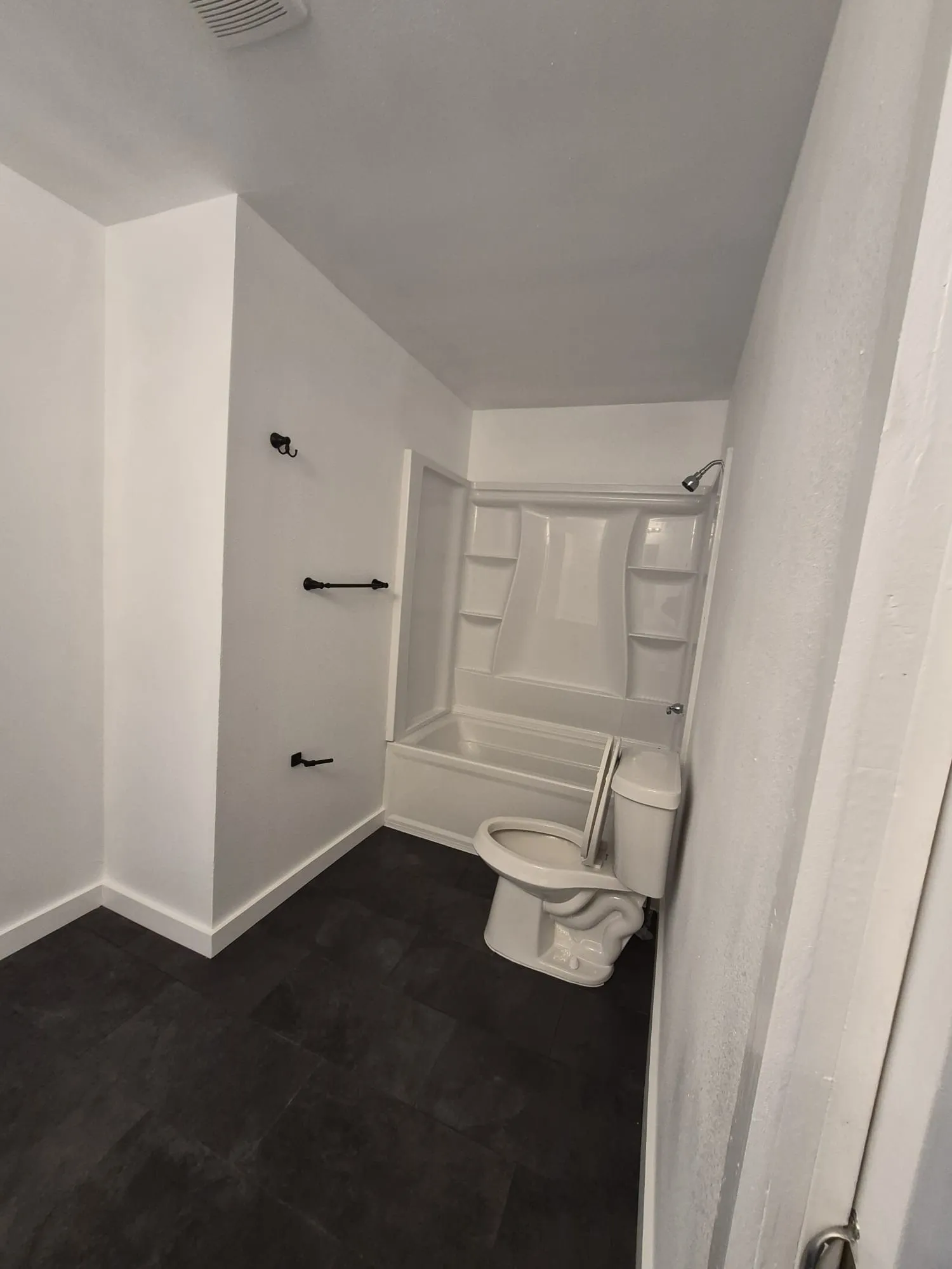 Single Family Residence For Rent in Franklin (TX) County , 120 Carthel Street, Mount Vernon, Texas 75457, 3 Bedroom, 2 Bathroom, Garage spaces, 1,436 Sqft, built in 1800, mls#21395124, Real Estate Agent in Mount Vernon, Homes For Rent in Franklin (TX) county, Homes For Rent in Mount Vernon, Realtor in Mount Vernon Texas, Real Estate Brokerage Independent Realty Texas, Luminita Cordes Realtor