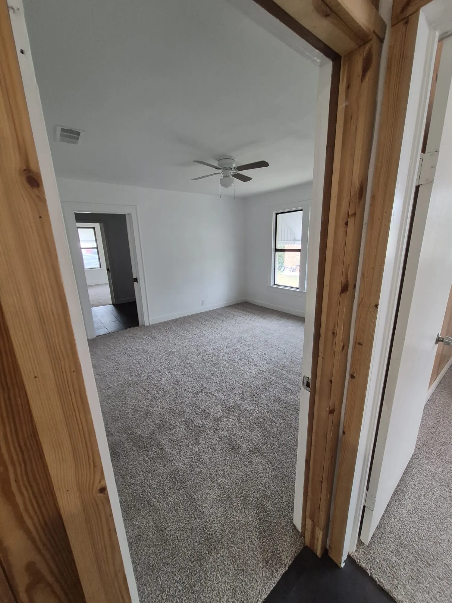 Single Family Residence For Rent in Franklin (TX) County , 120 Carthel Street, Mount Vernon, Texas 75457, 3 Bedroom, 2 Bathroom, Garage spaces, 1,436 Sqft, built in 1800, mls#21395124, Real Estate Agent in Mount Vernon, Homes For Rent in Franklin (TX) county, Homes For Rent in Mount Vernon, Realtor in Mount Vernon Texas, Real Estate Brokerage Independent Realty Texas, Luminita Cordes Realtor