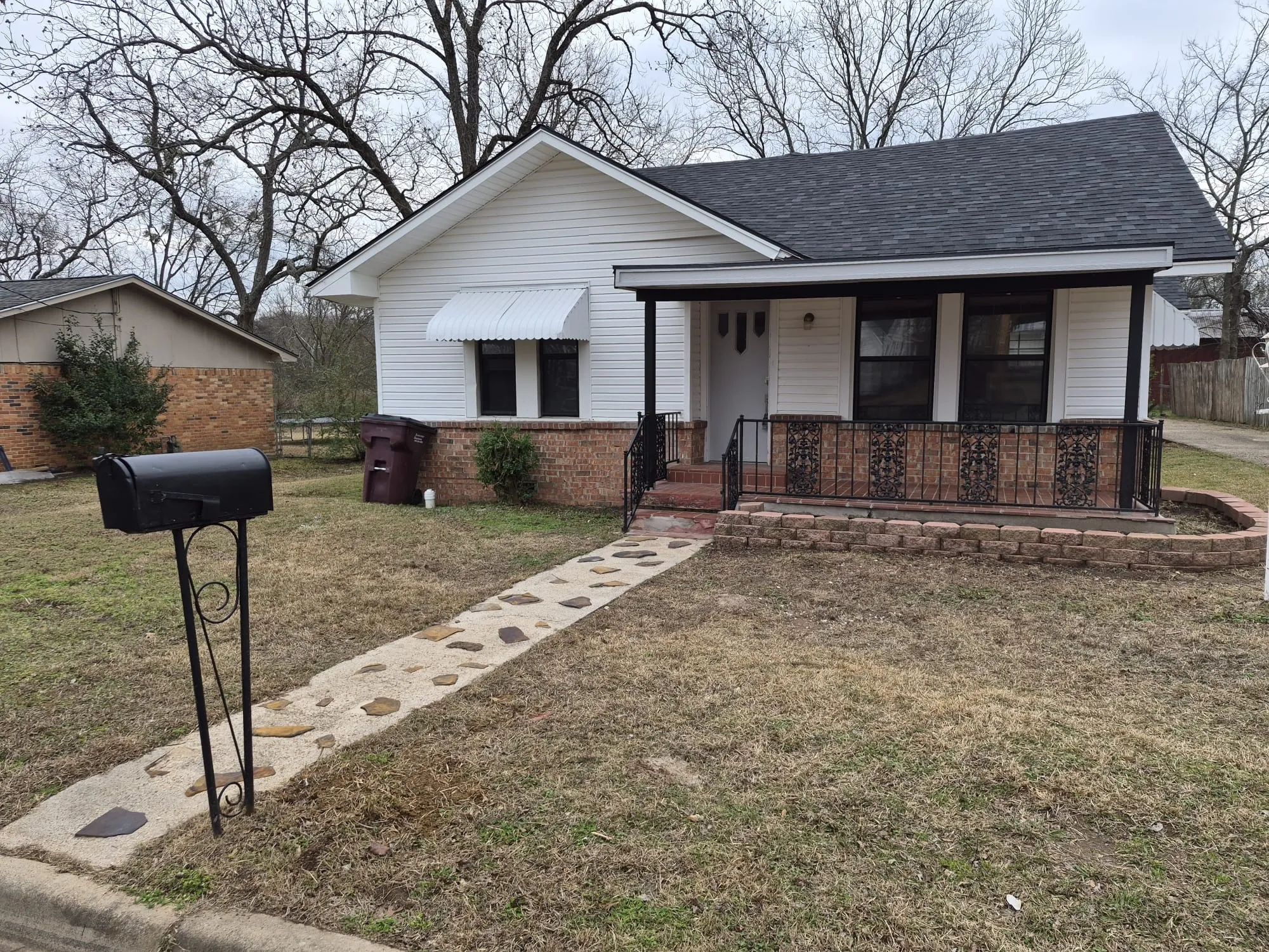 Single Family Residence For Rent