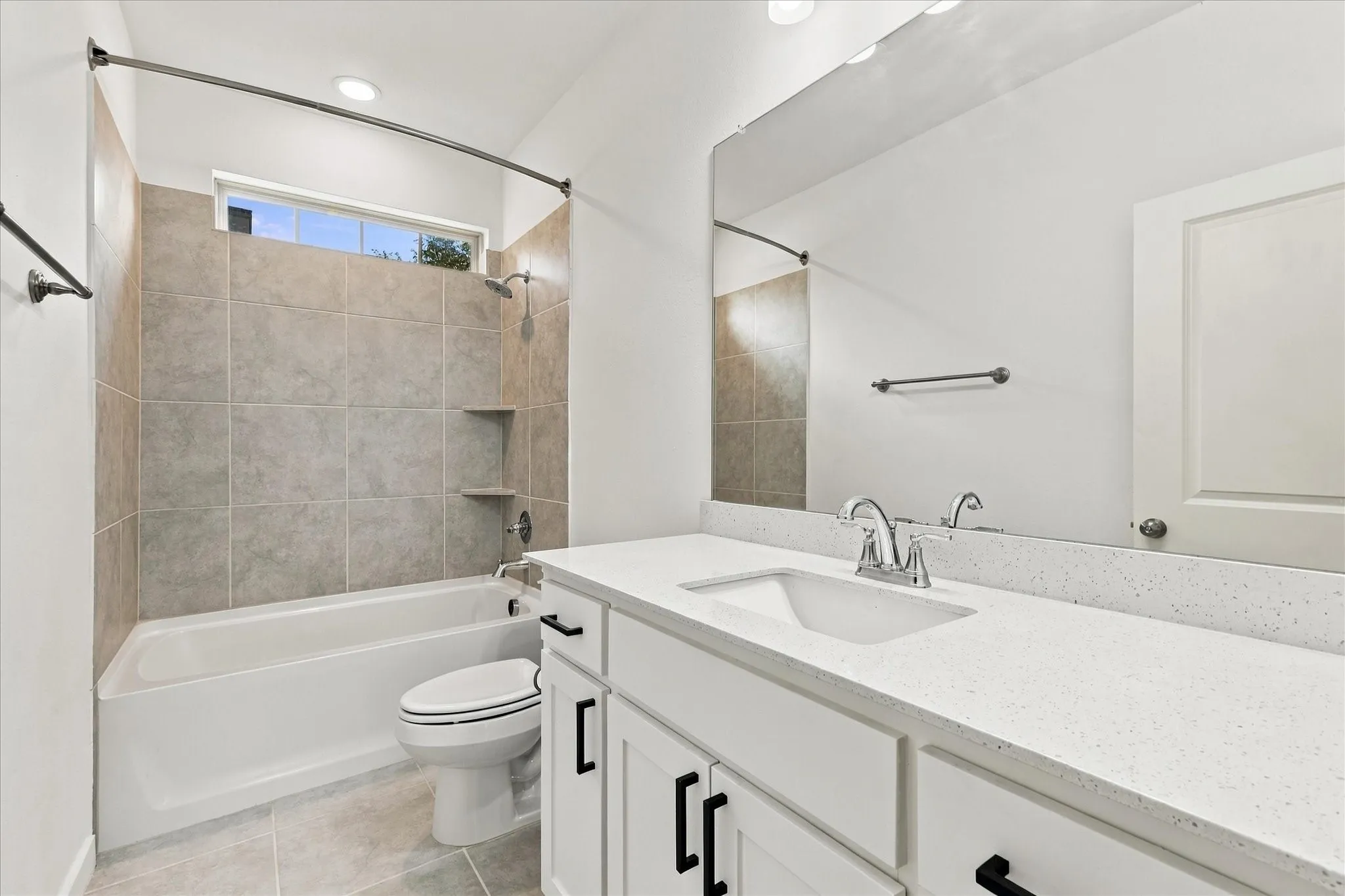 Ensuite bathroom for 1st floor bedroom