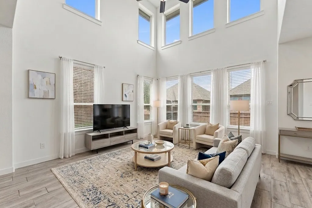 Virtually stage living area